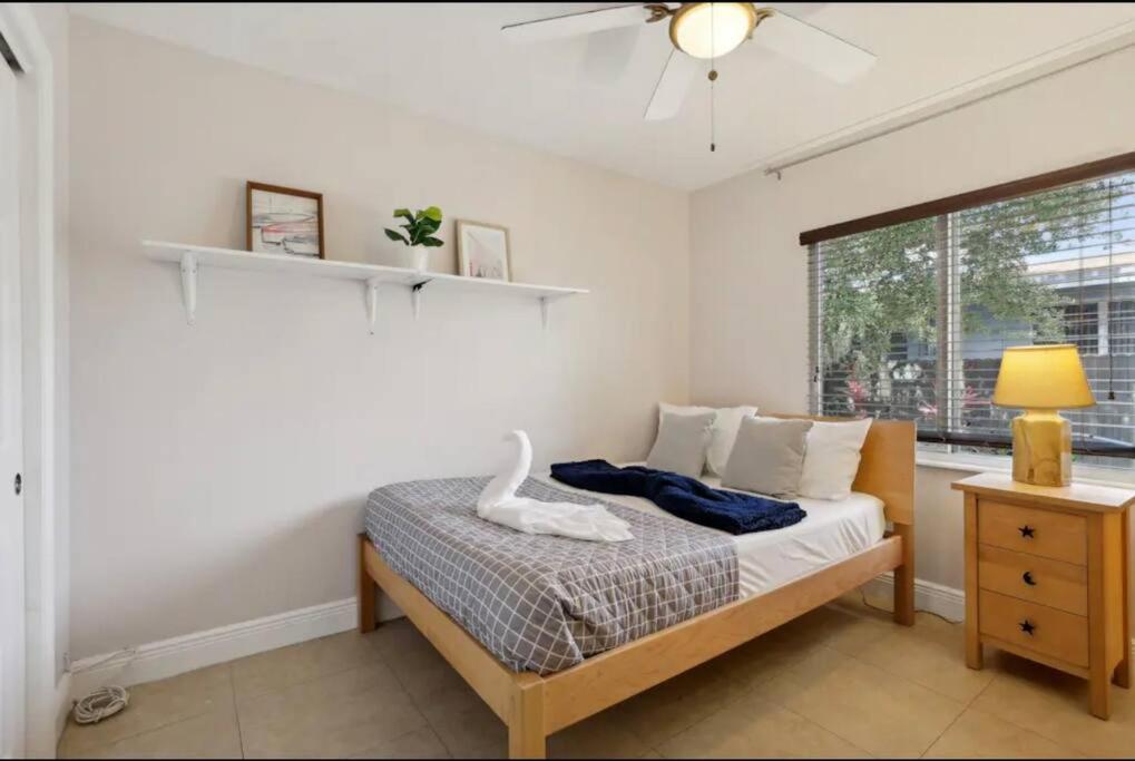 Three-Bedroom House photo 3