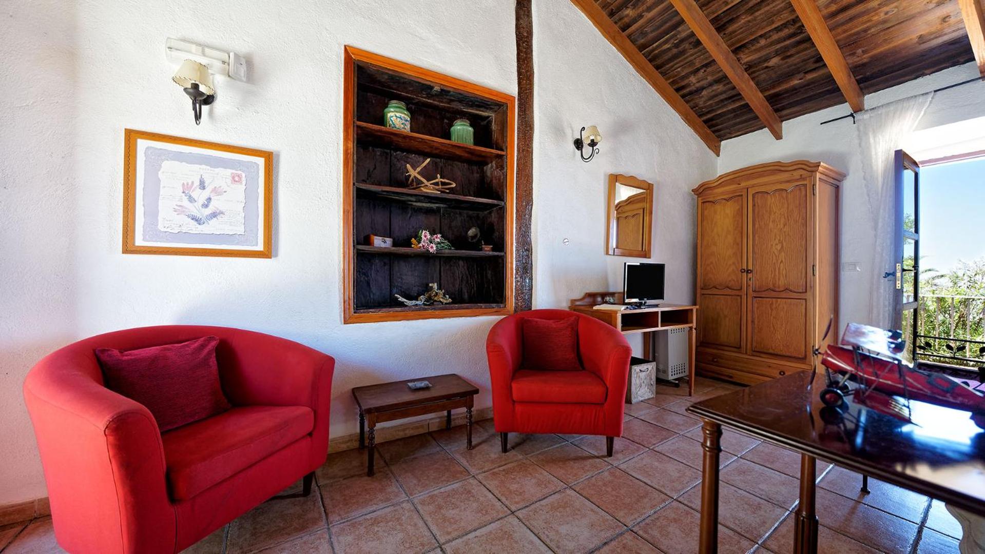 Habitación Doble con Balcón y Vista al Mar