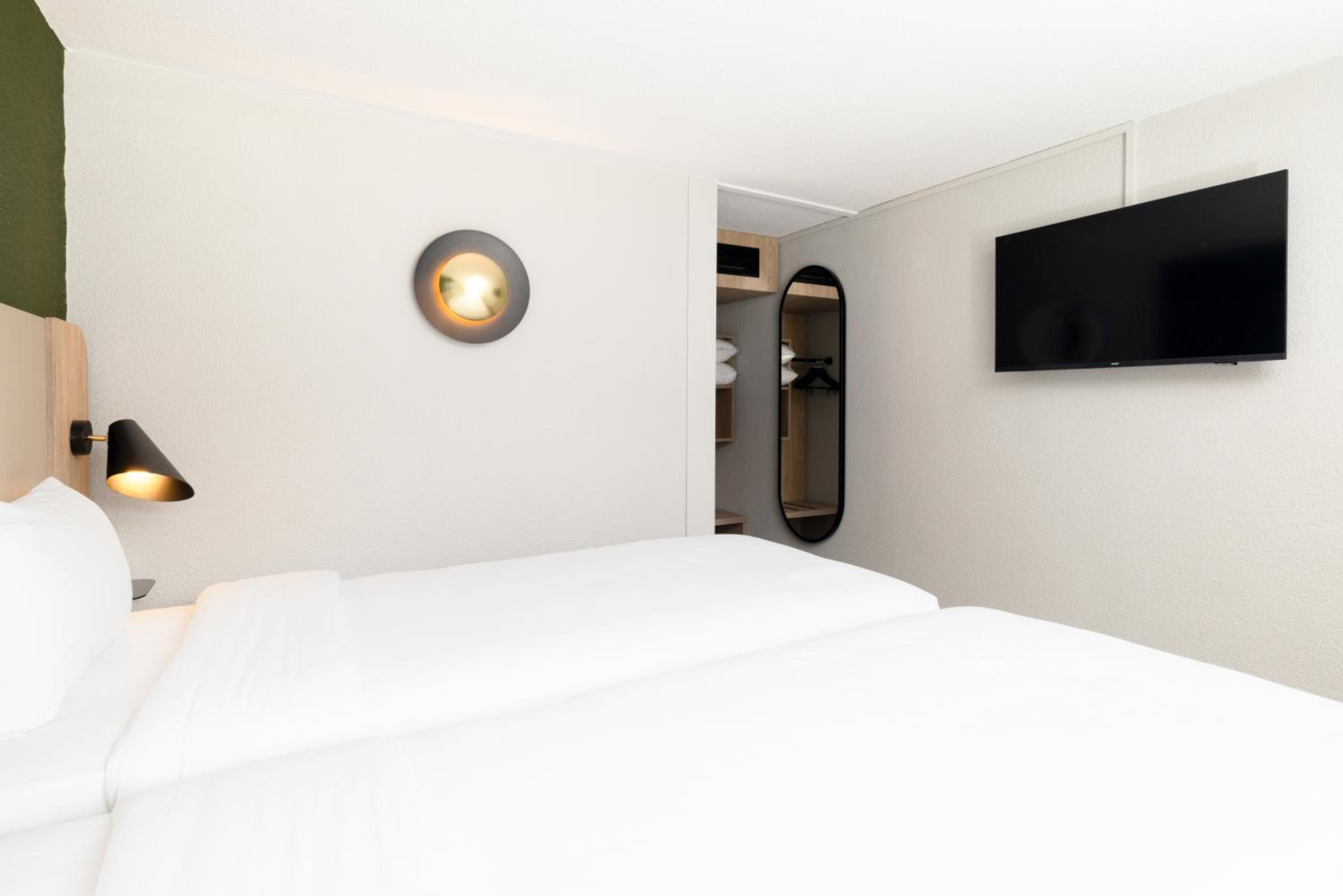 Standard Room - 2 Single Beds - Photo 8