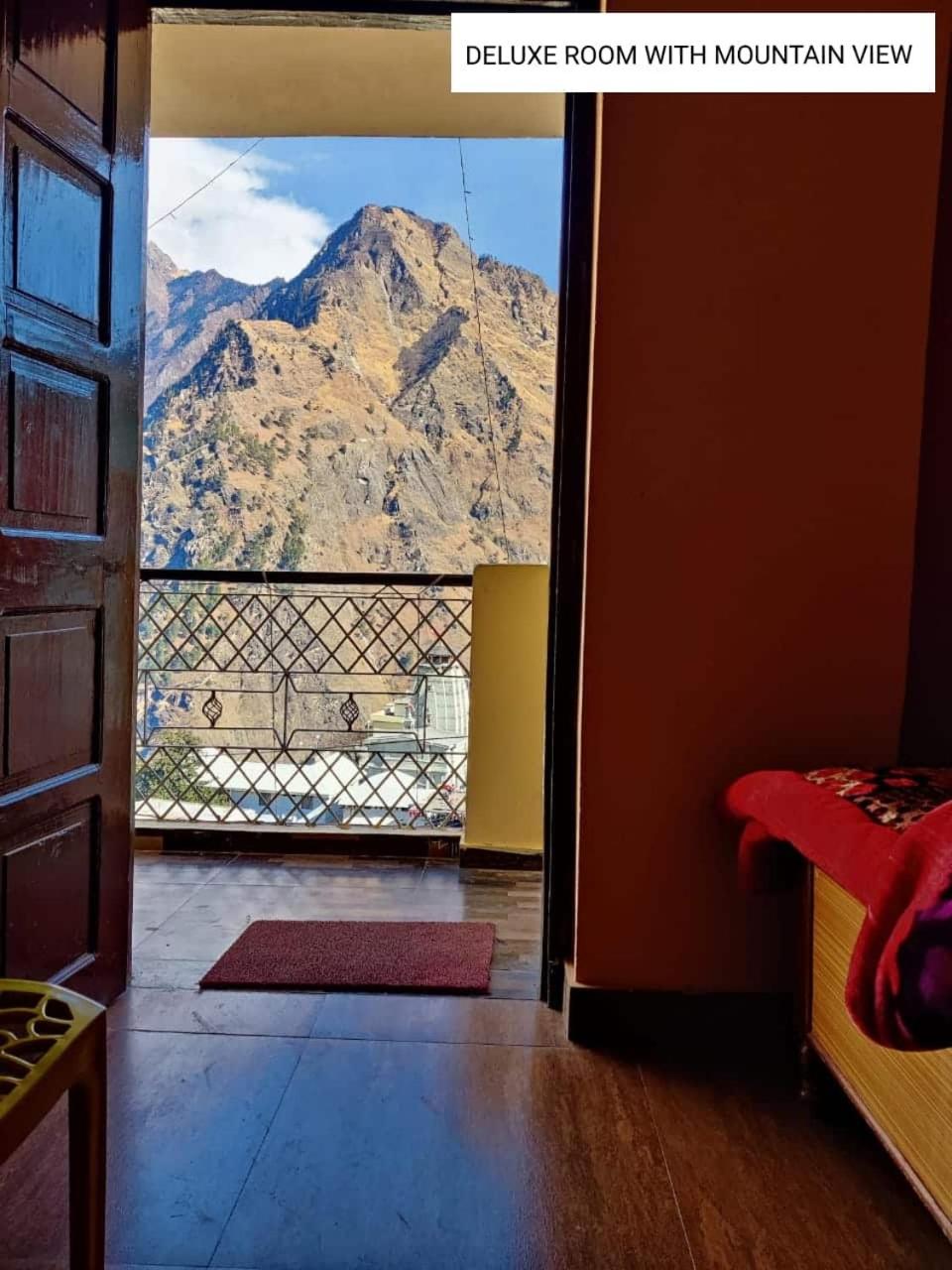 Double Room with Mountain View photo 2
