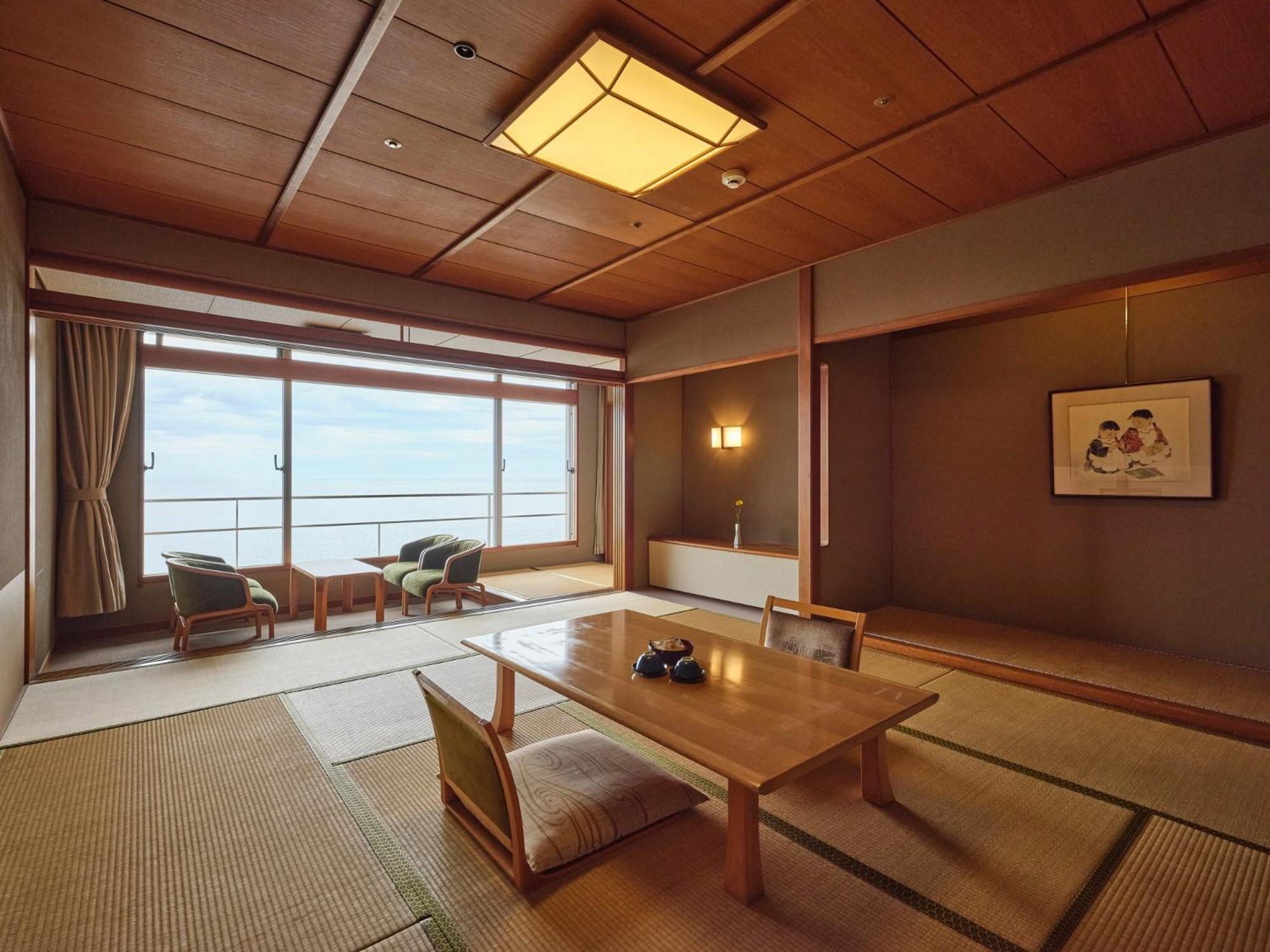 Japanese-Style Family Room With Sea View - Smoking - Nissho Kan