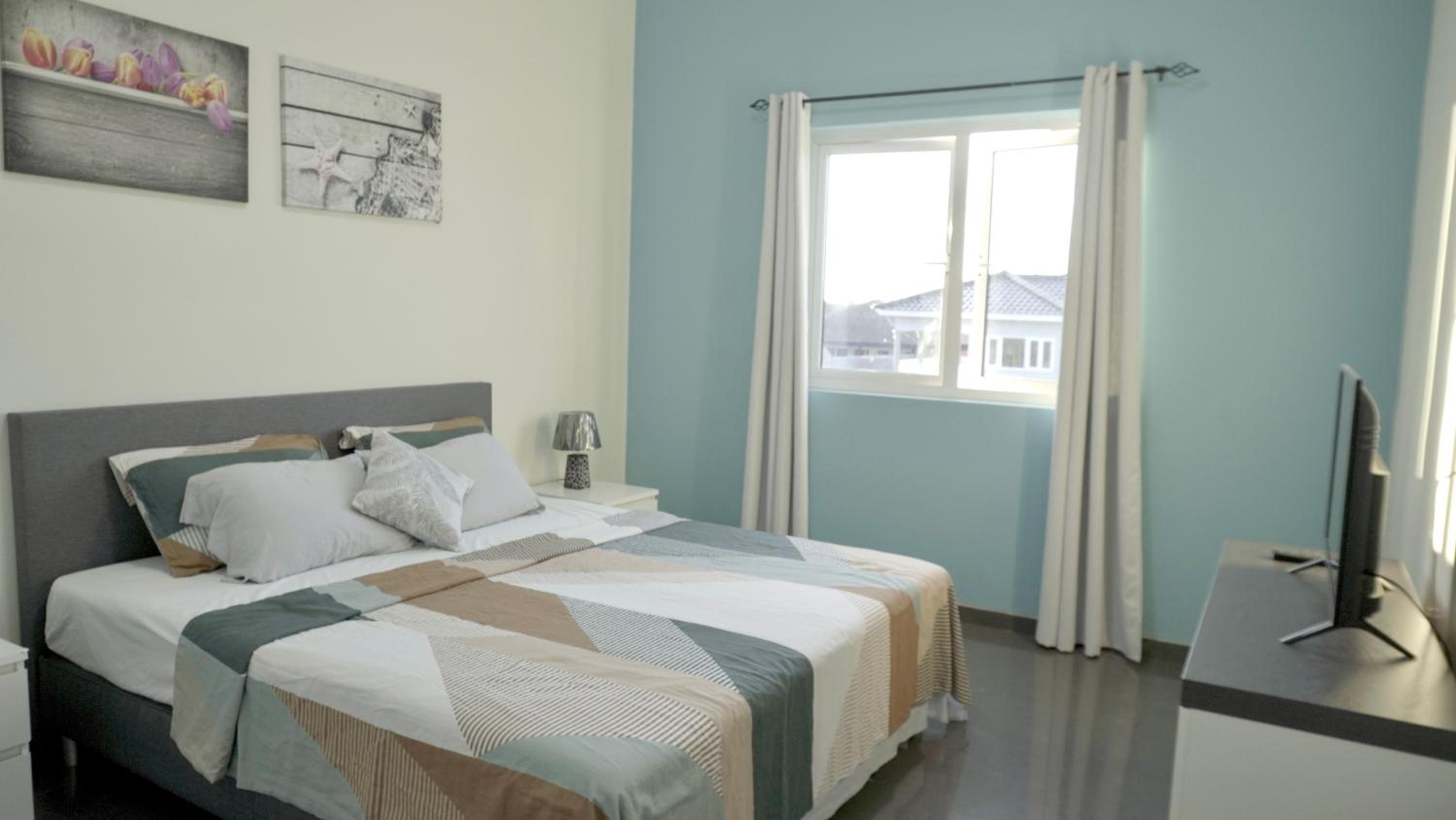 Two-Bedroom House photo 1