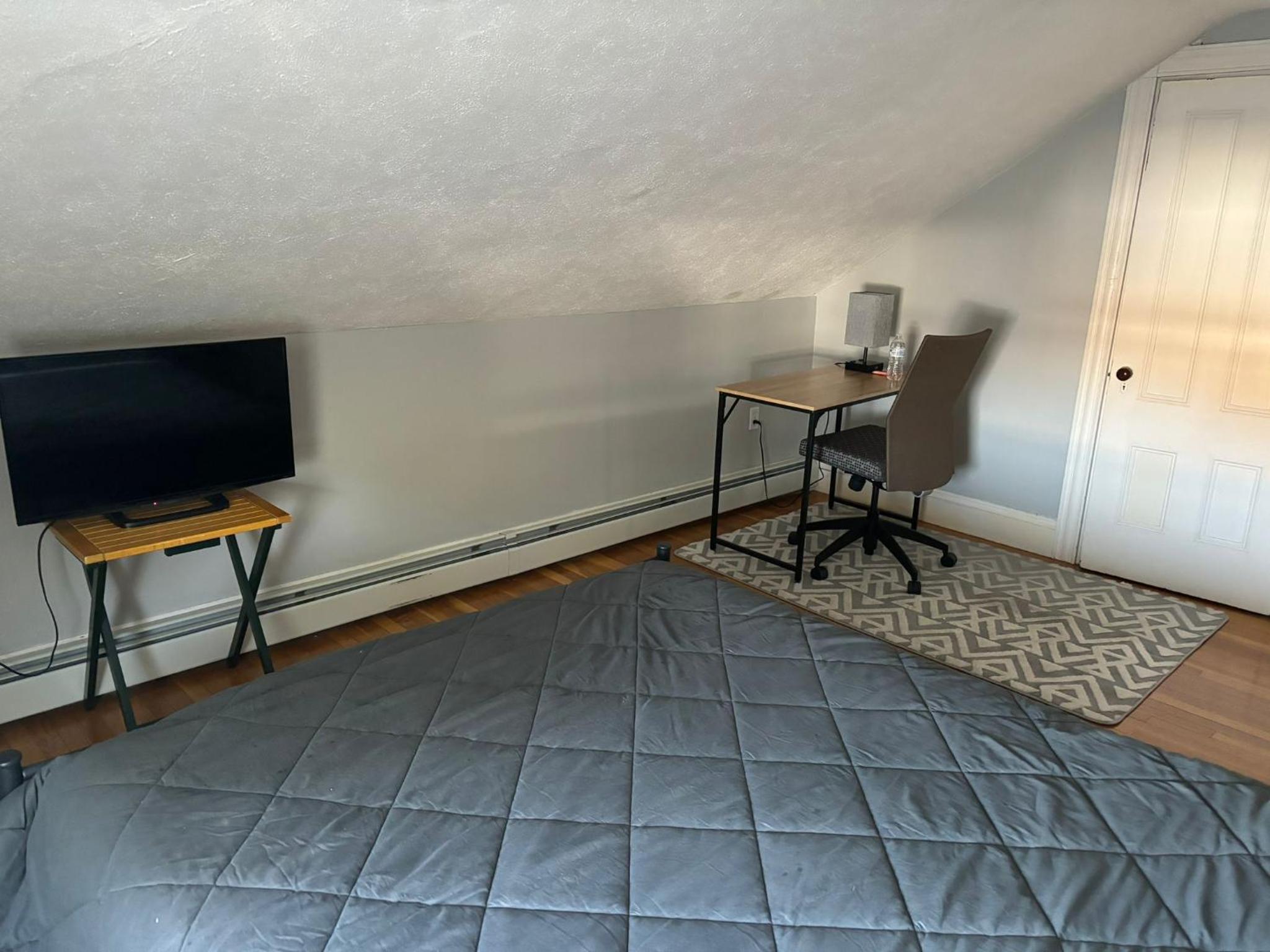Triple Room With Shared Bathroom photo 3