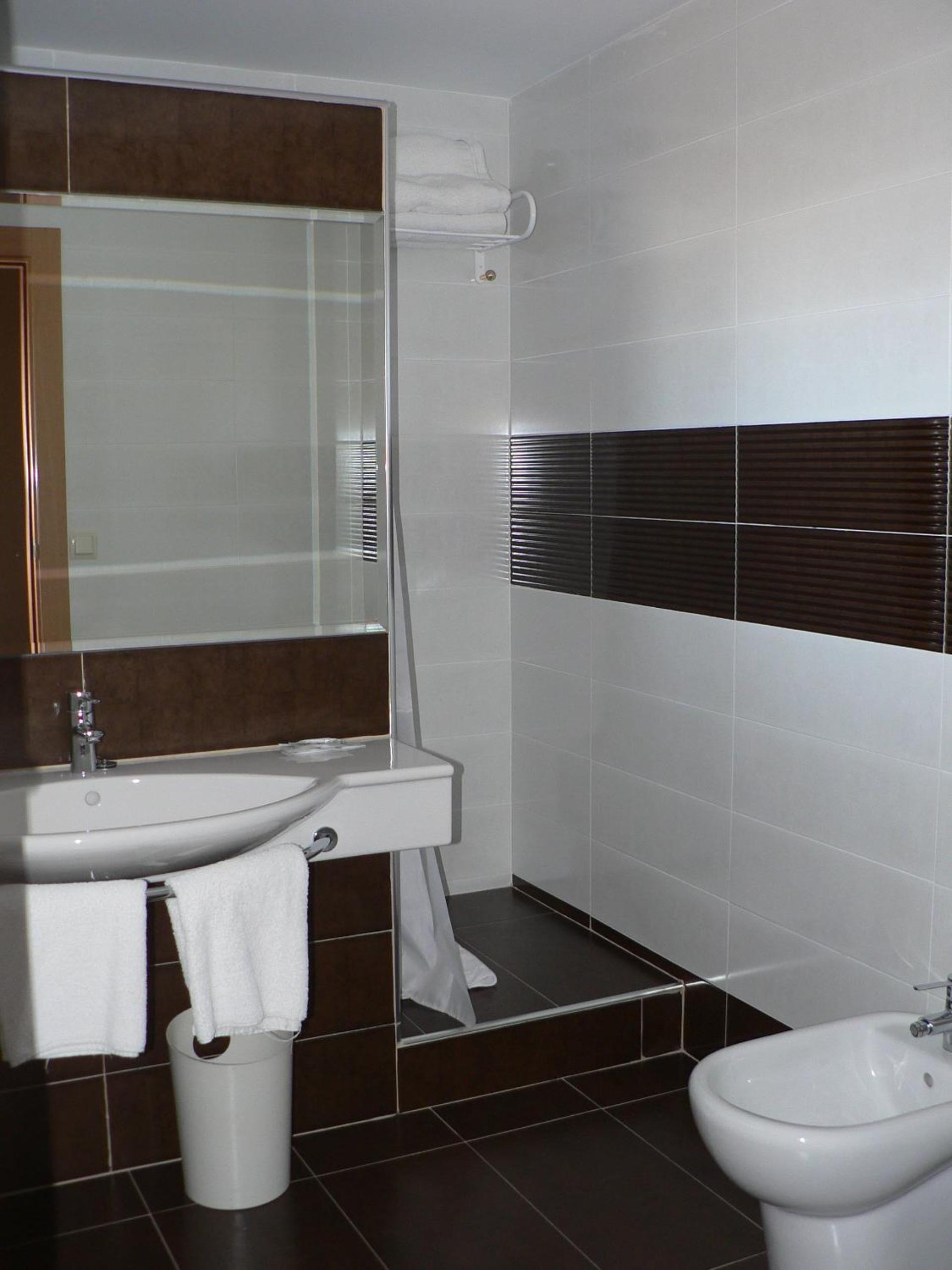 Double or Twin Room photo 2