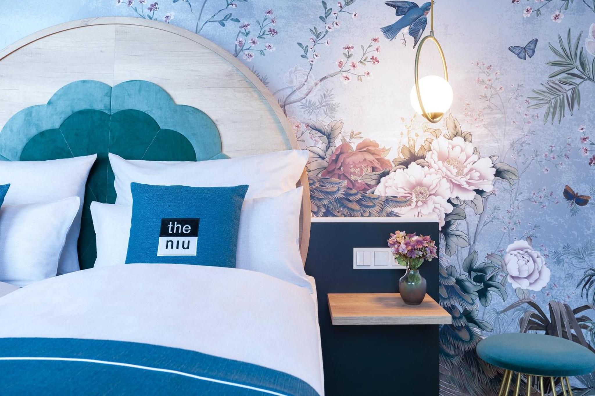 Premium Queen Room with Kitchenette