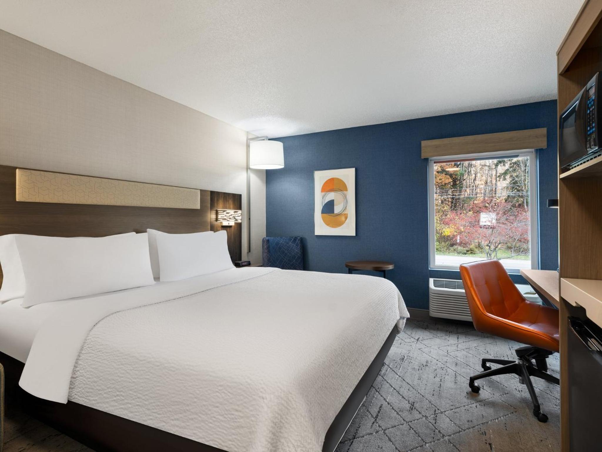 Standard King Room - Photo 3