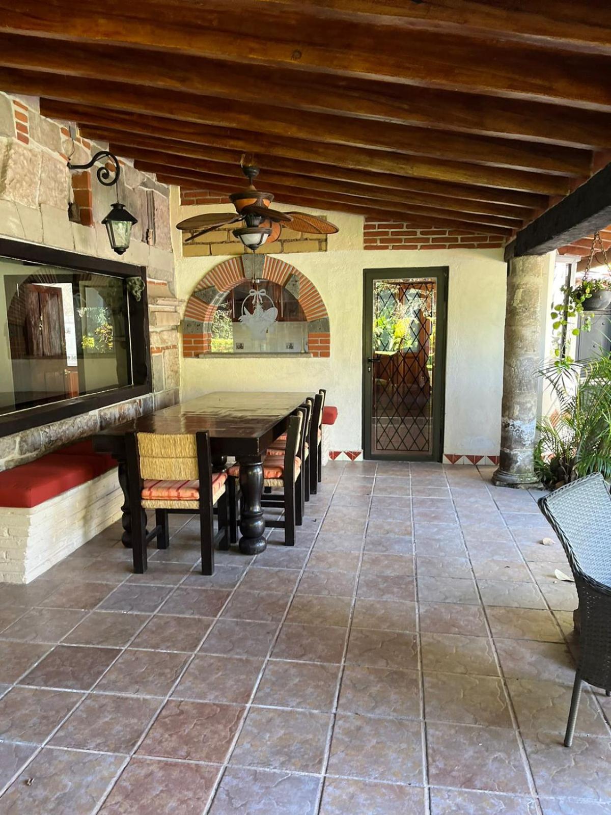 Three-Bedroom Villa - Photo 8