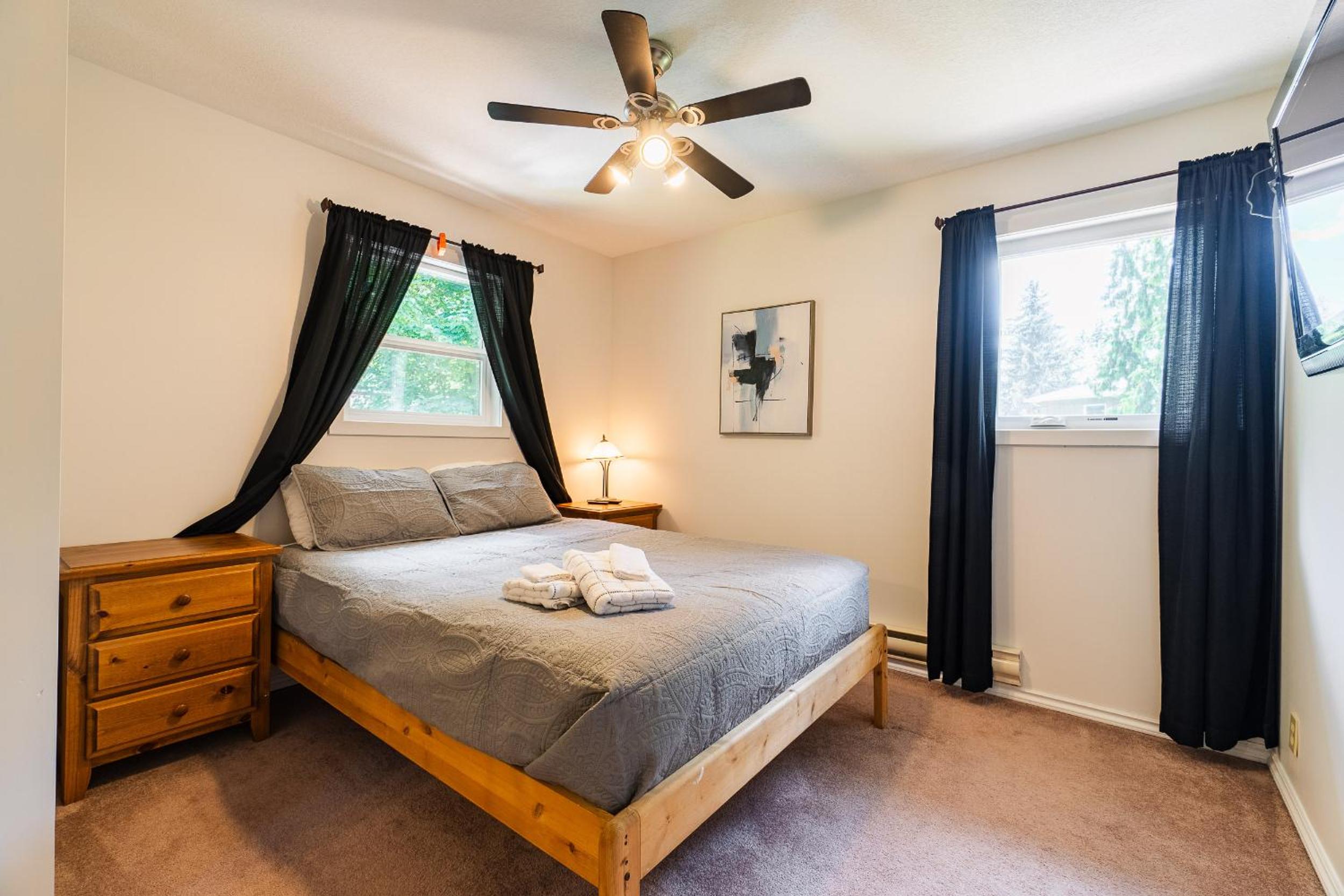 Two-Bedroom House photo 2