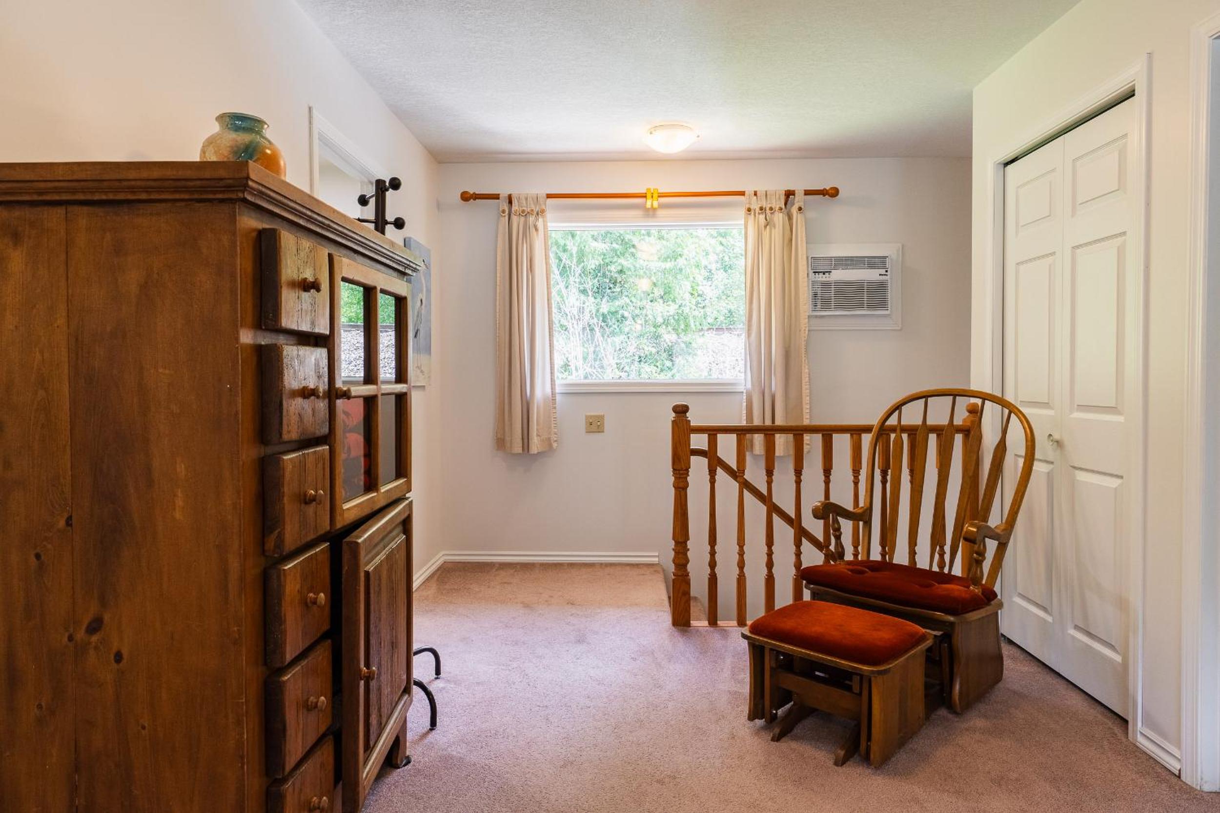 Two-Bedroom House photo 3