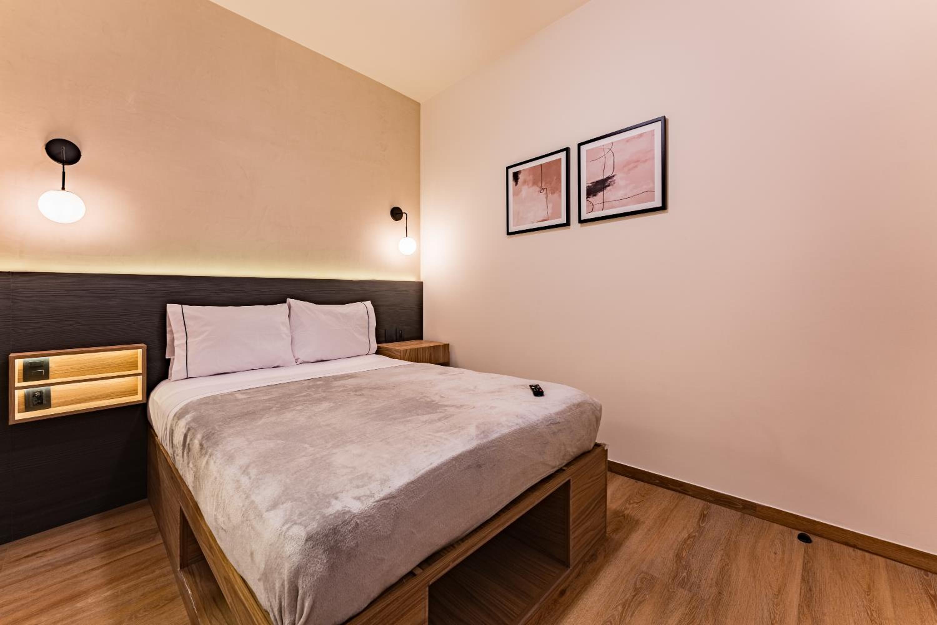 Double Room - Photo 4