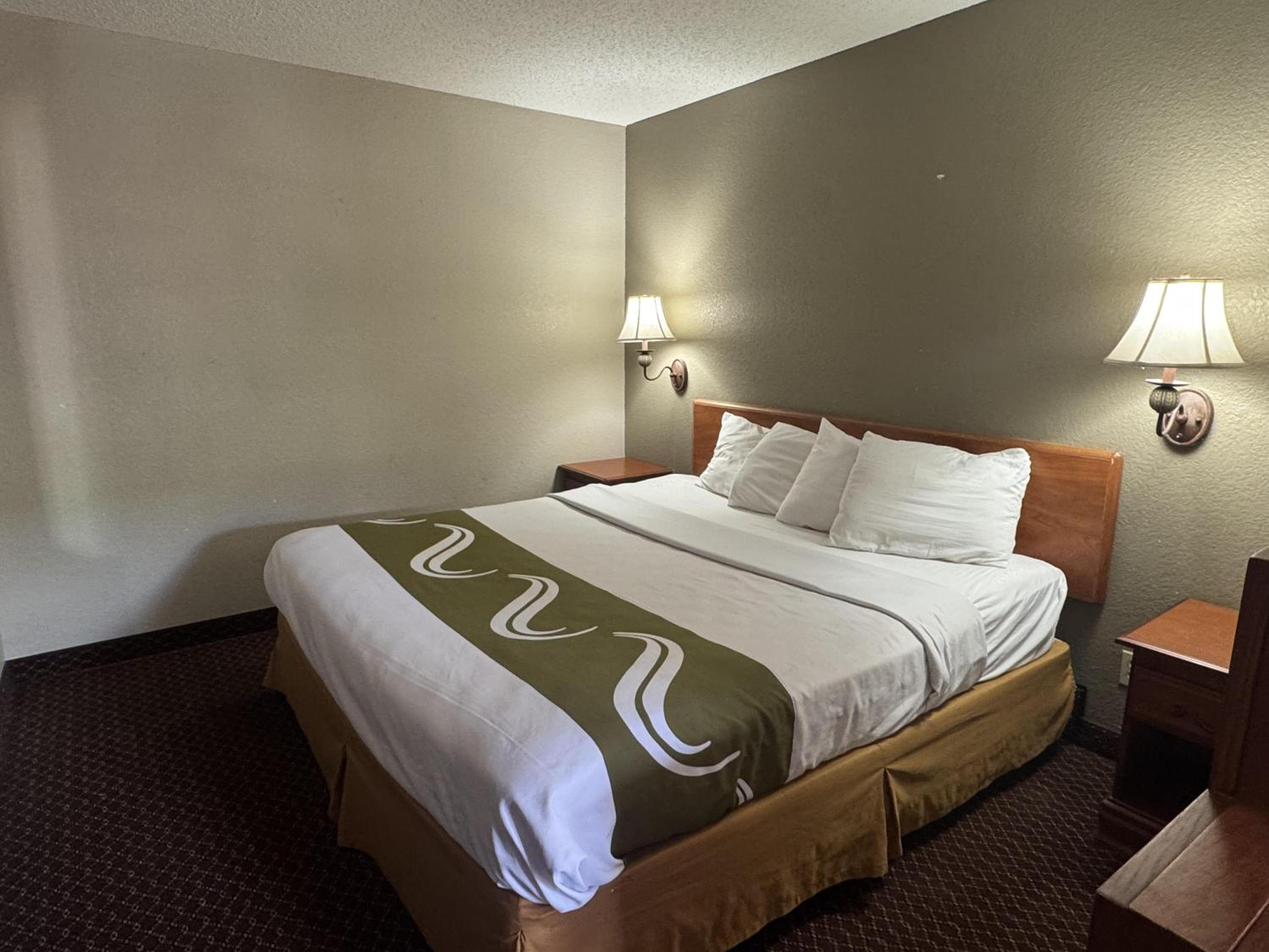 King Room - Non-Smoking