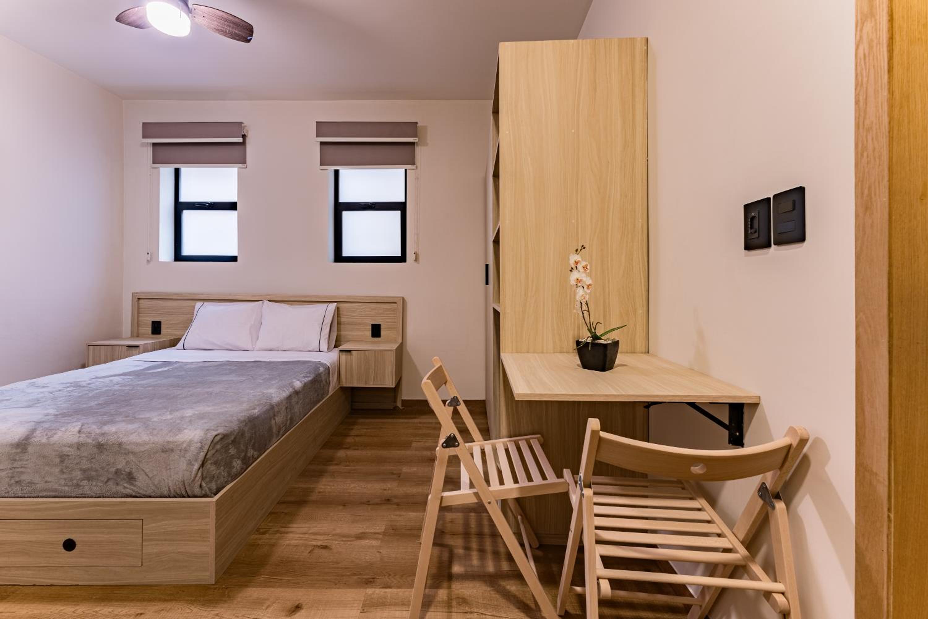 Deluxe Double Room - Photo 15