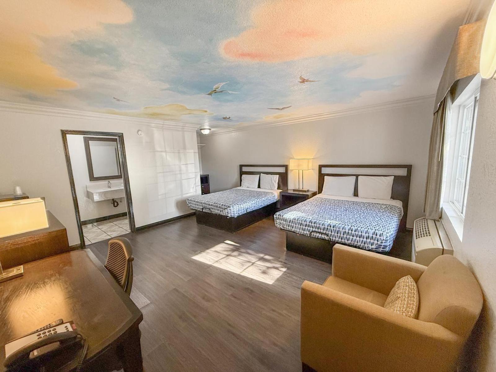 Queen Room - Photo 3