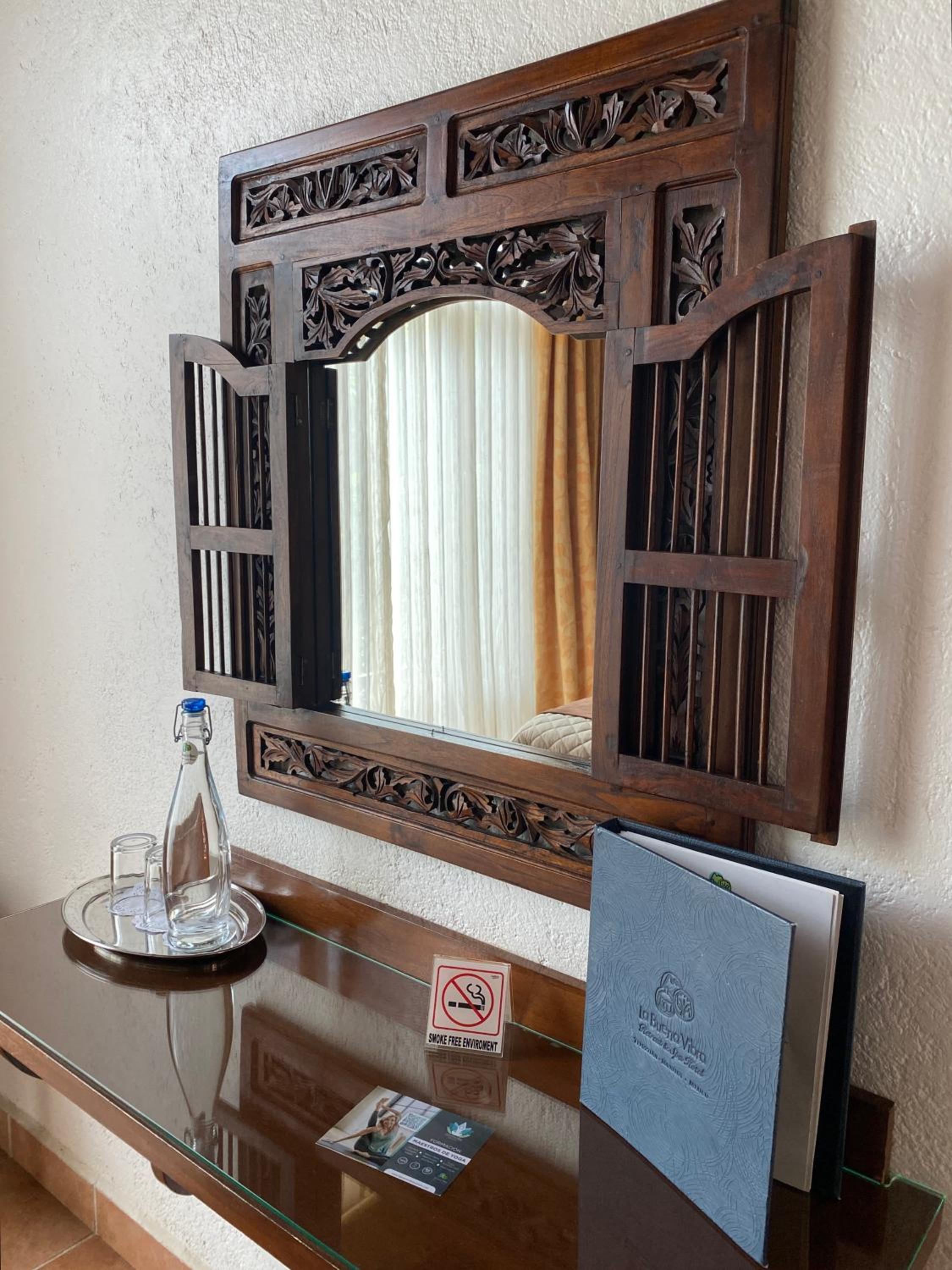 Standard Double Room - Photo 9