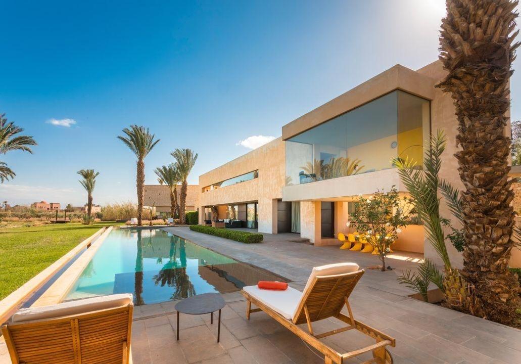 Villa photo 2