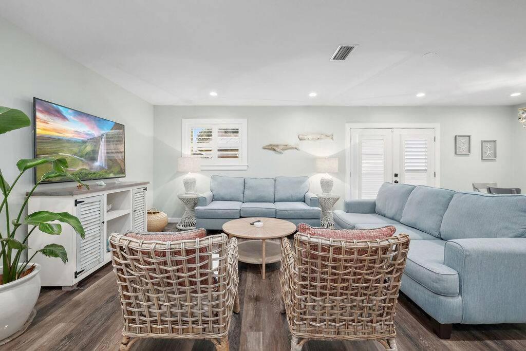 Three-Bedroom House photo 1