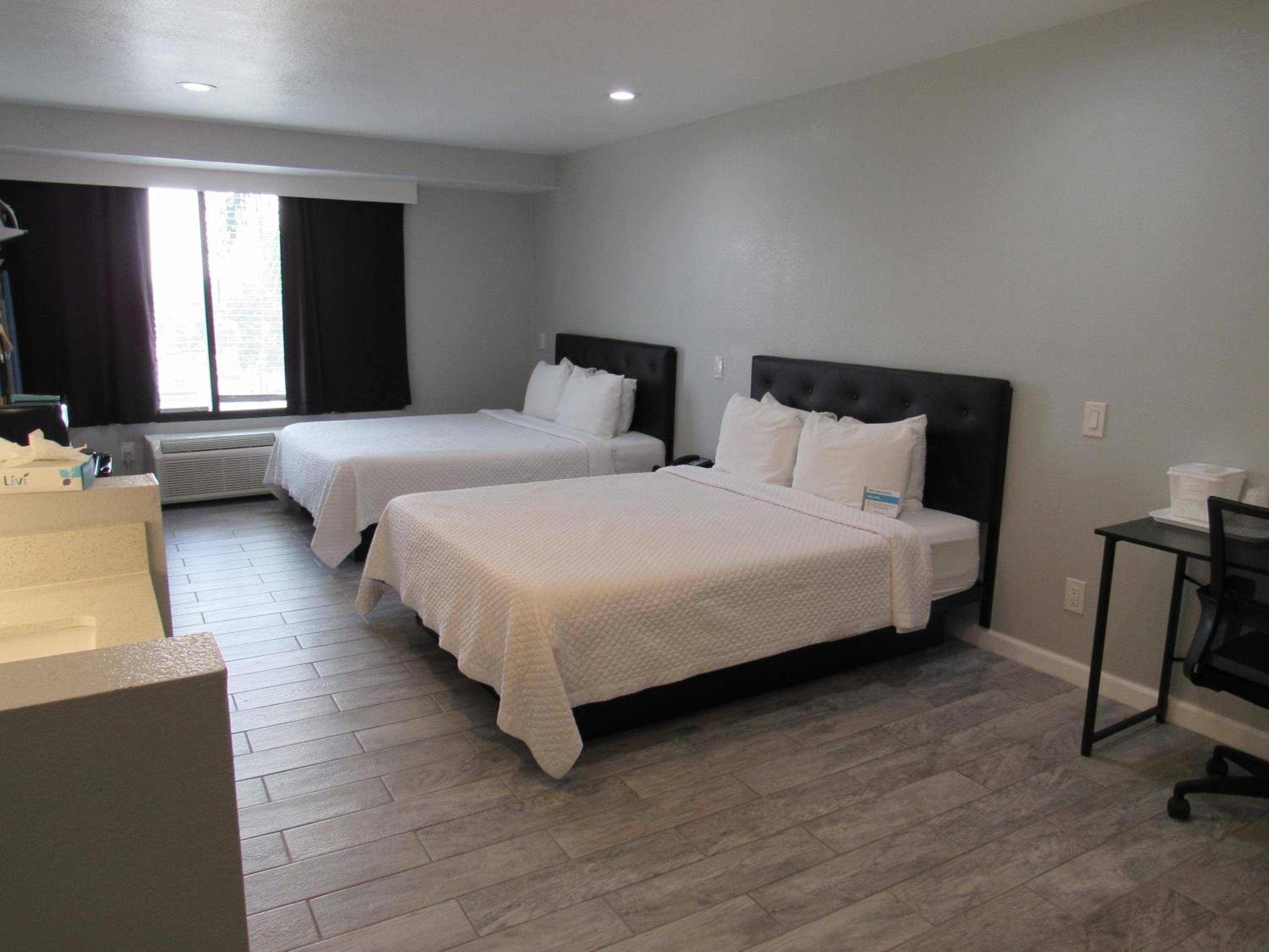 Standard Double Room - Photo 1