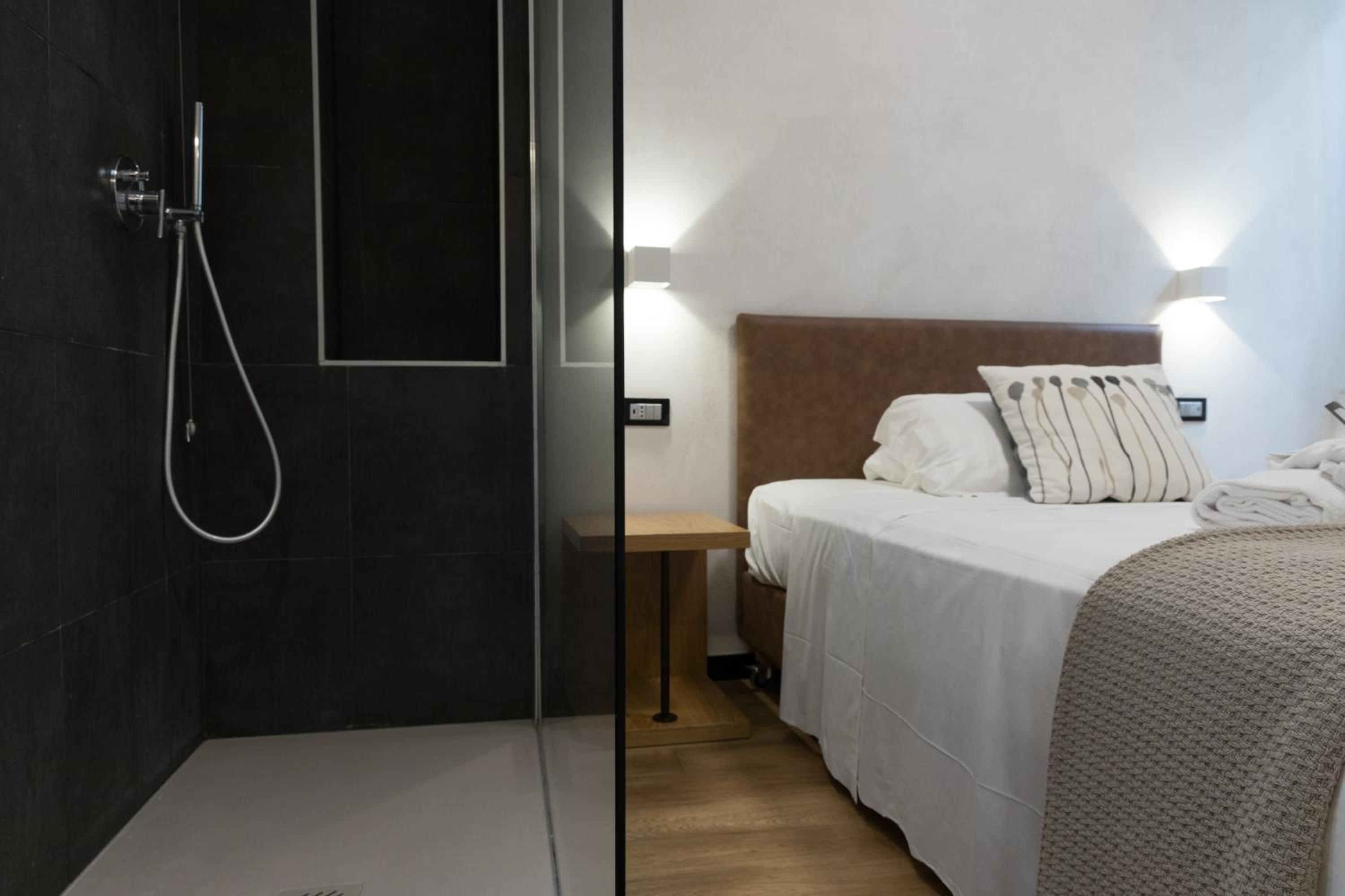 Single Room photo 3