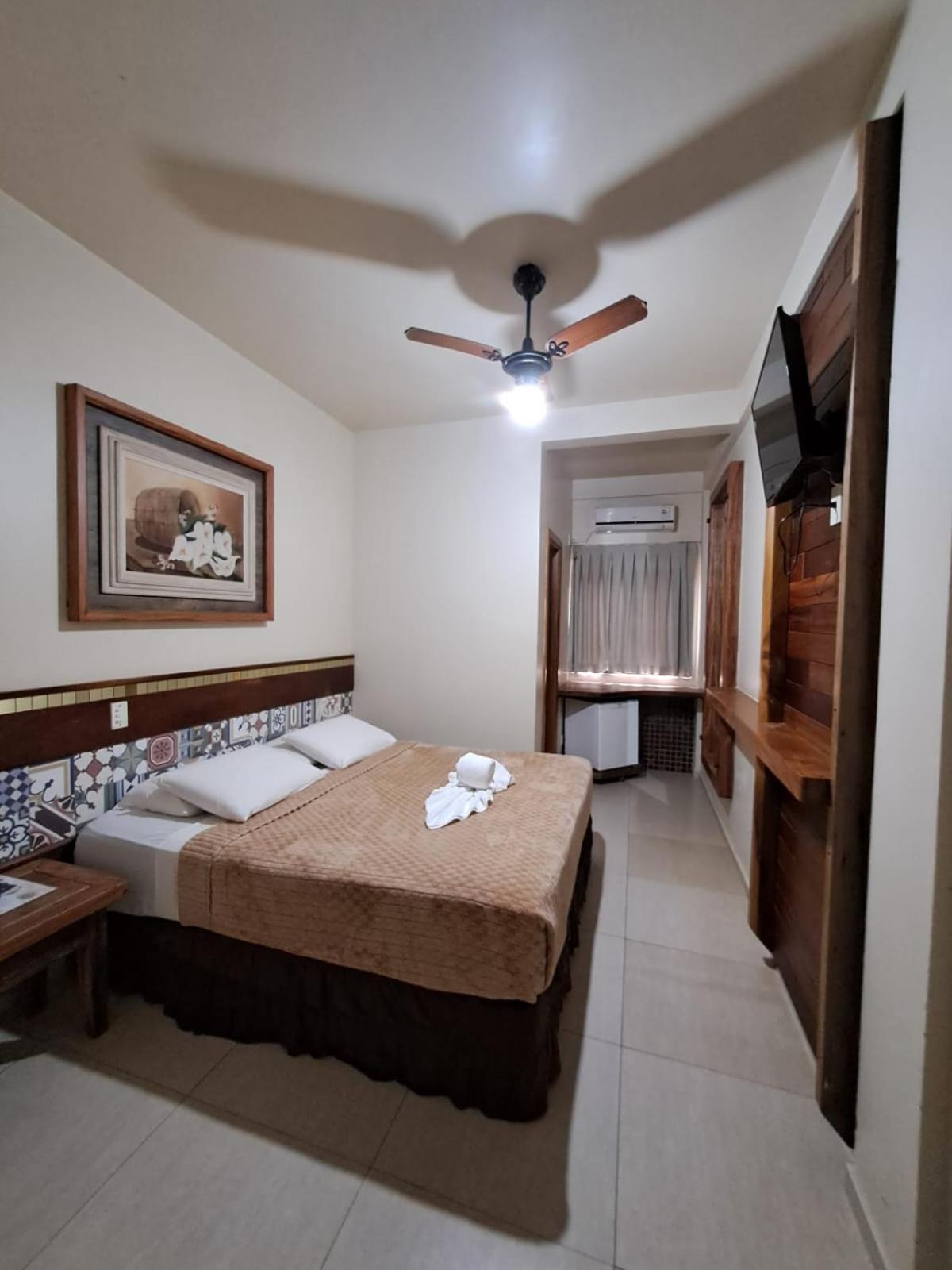 Double Room with Double bed - Photo 6