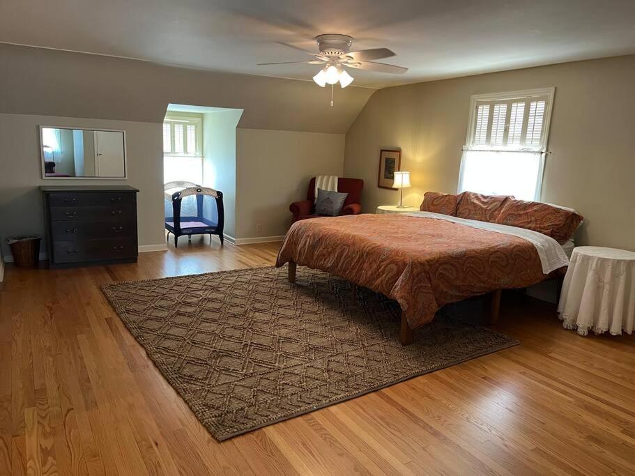 Four-Bedroom House photo 1