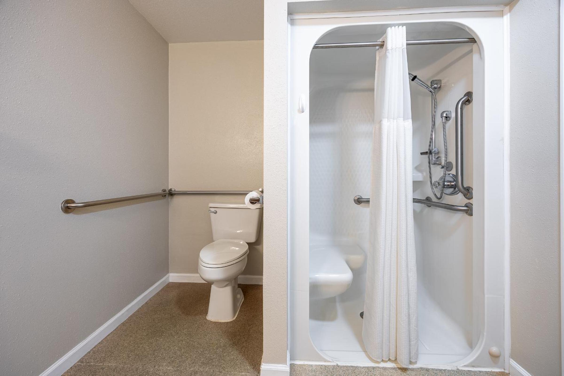 Double Room - Disability Access - Photo 3