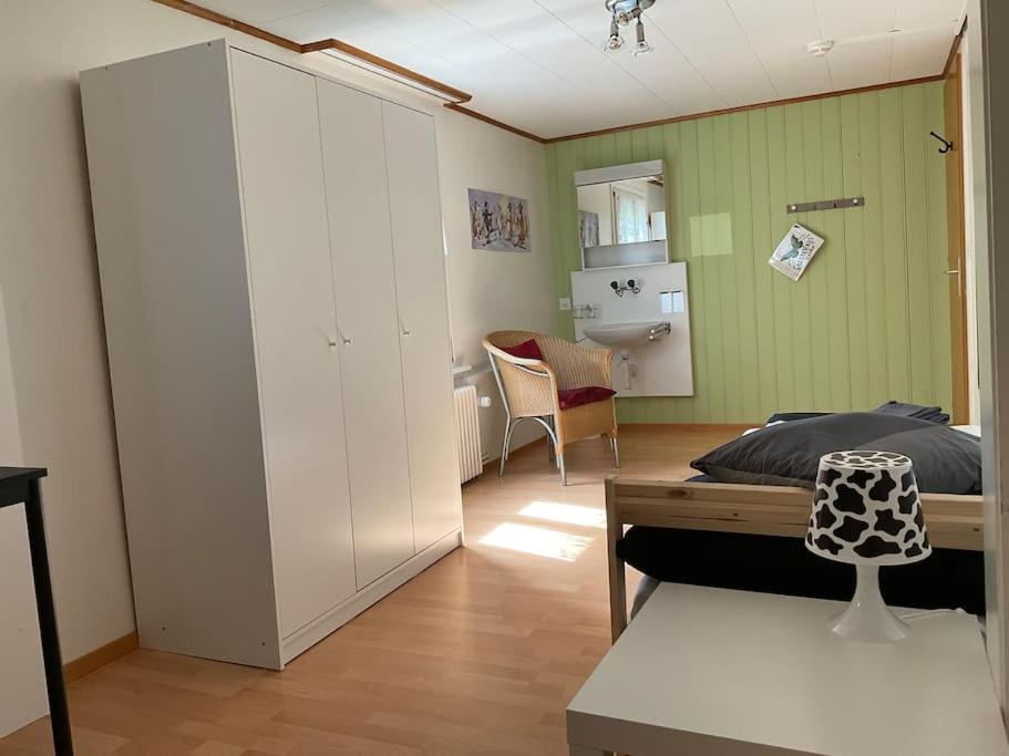Single Room photo 1