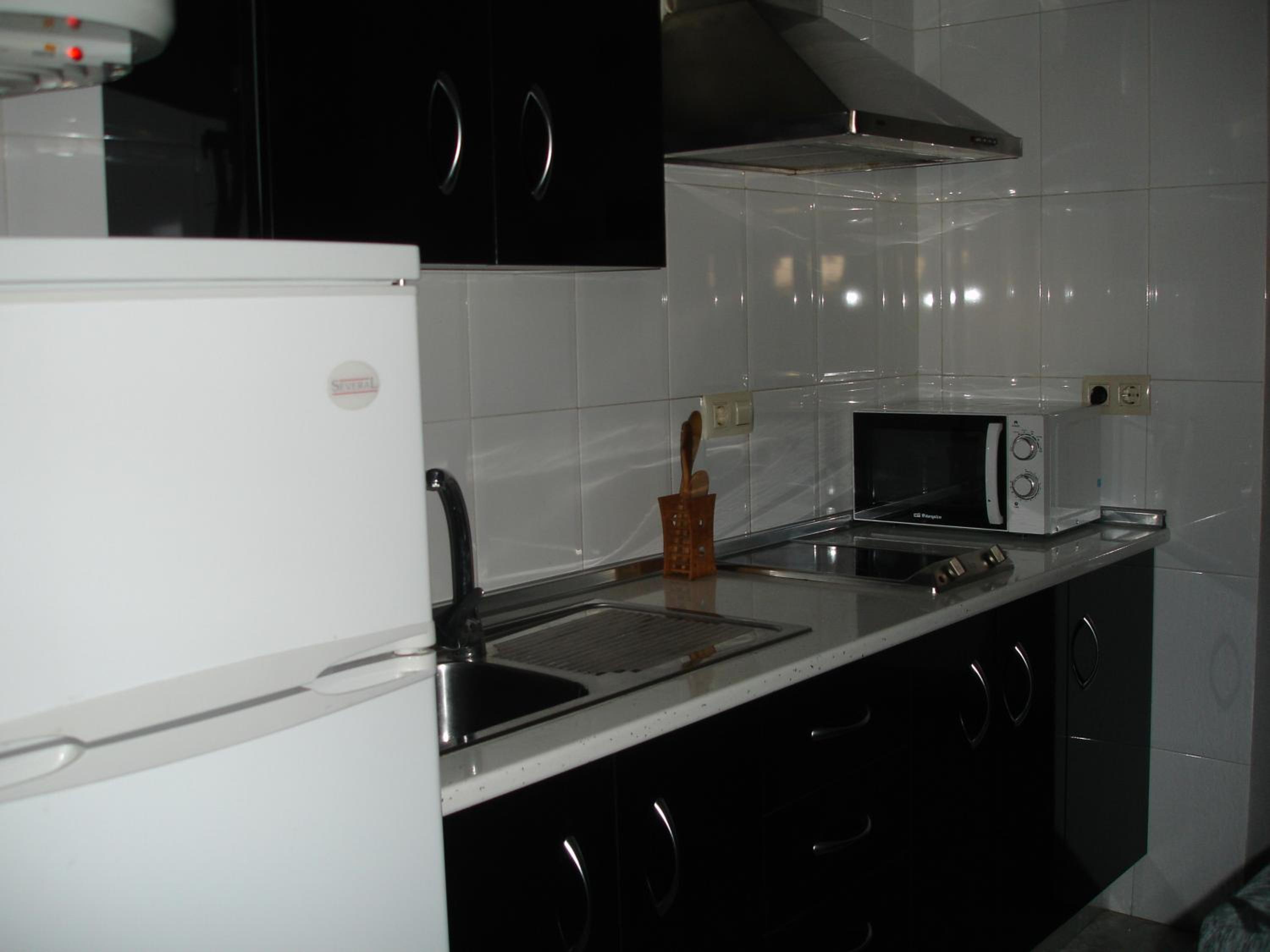 Two-Bedroom Apartment with Terrace and Mountain View photo 3