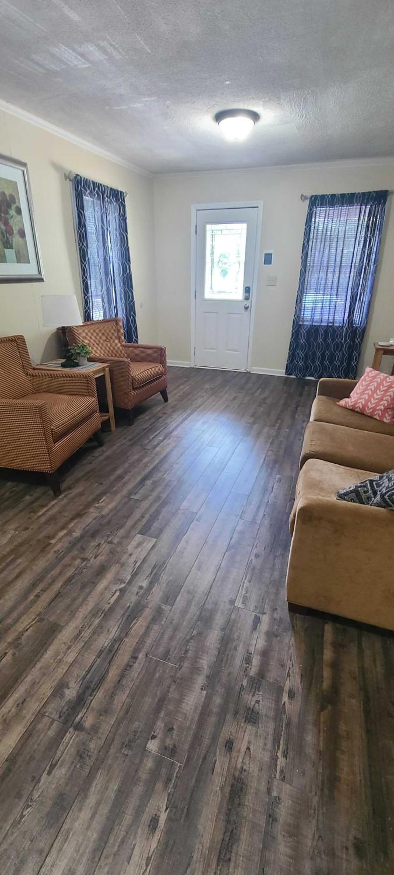 Family Room - Photo 54