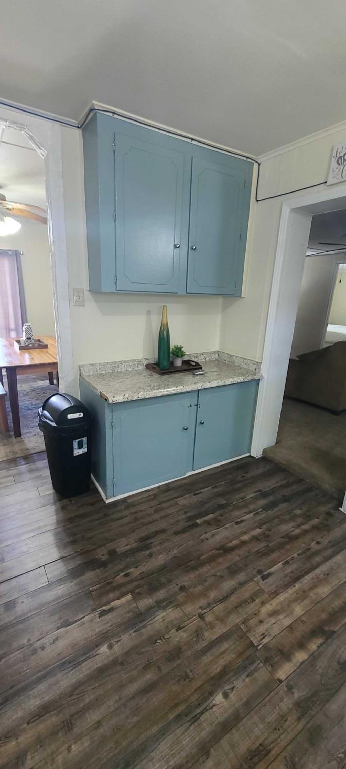 Family Room - Photo 18