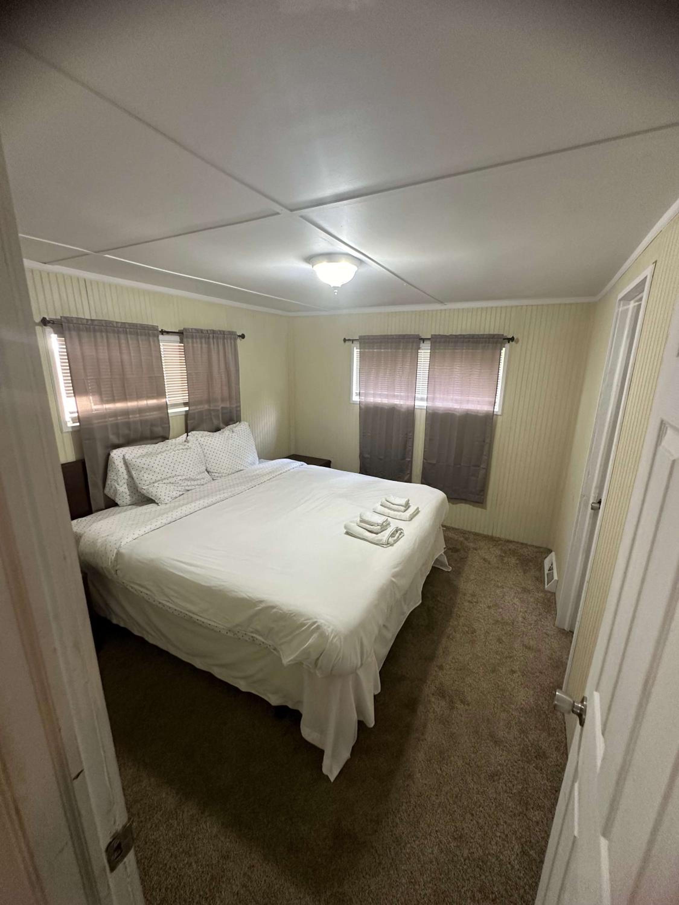 Family Room - Photo 31