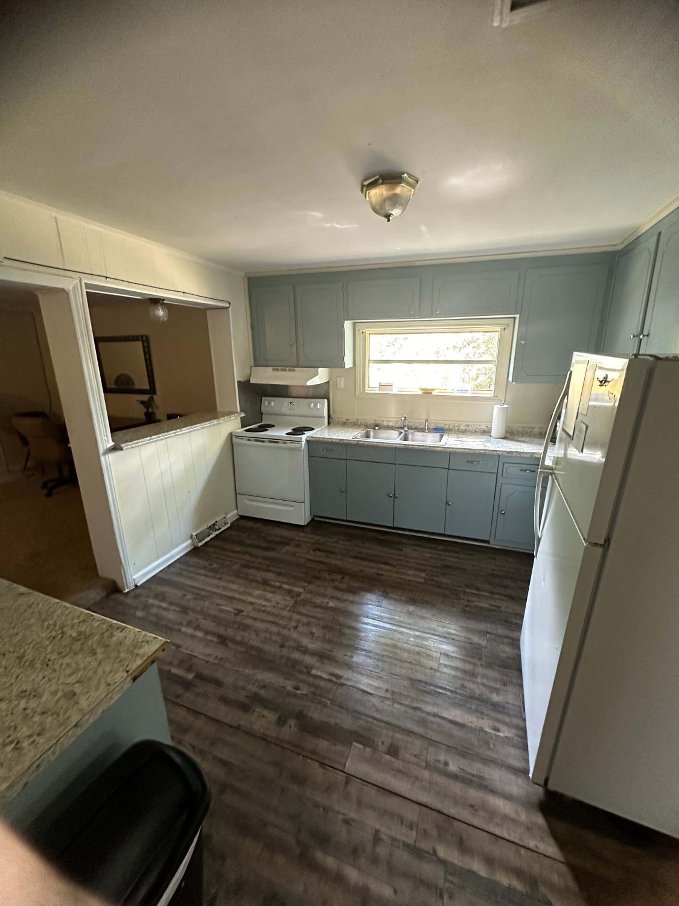 Family Room - Photo 59