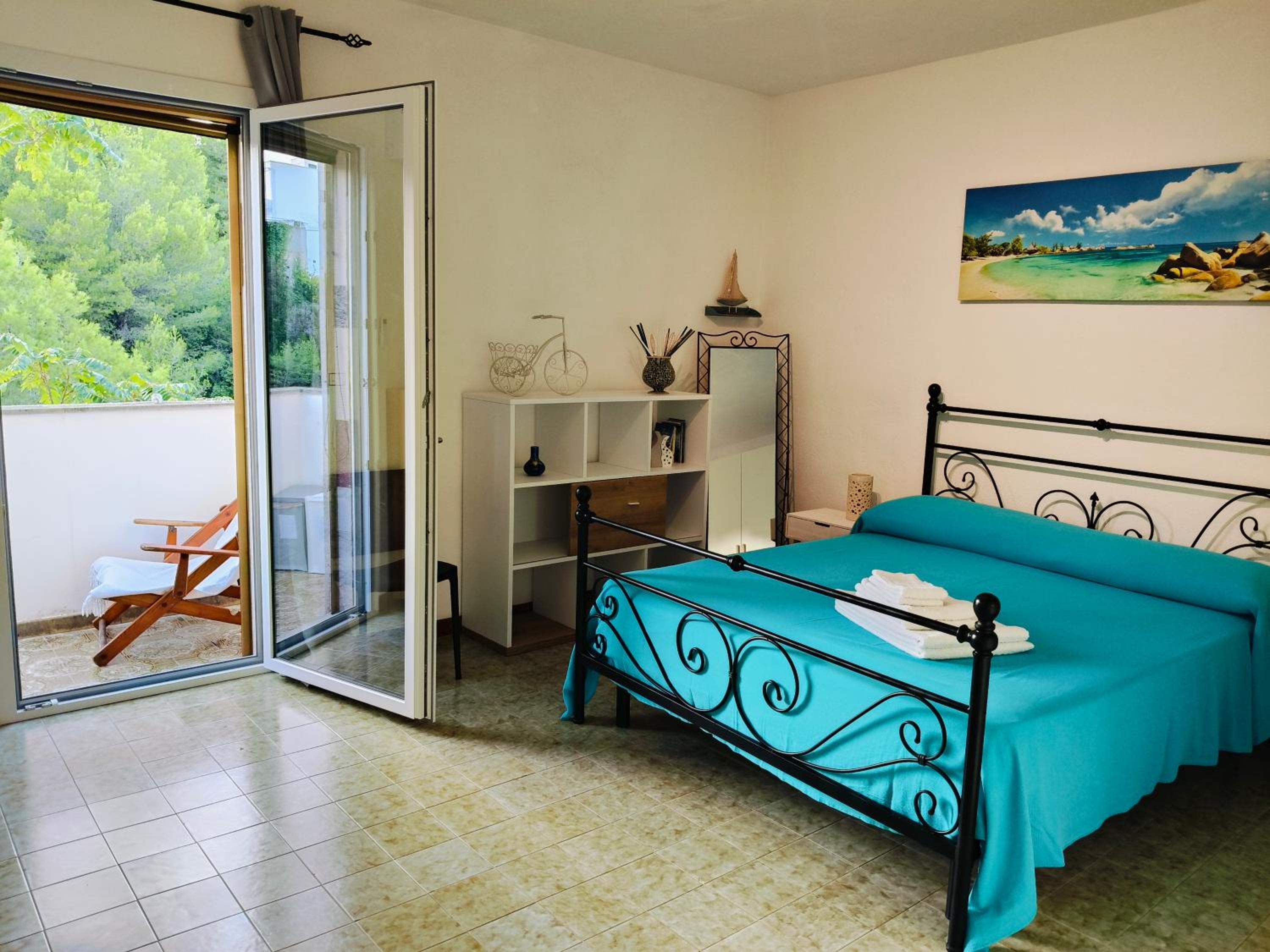 One-Bedroom House photo 1
