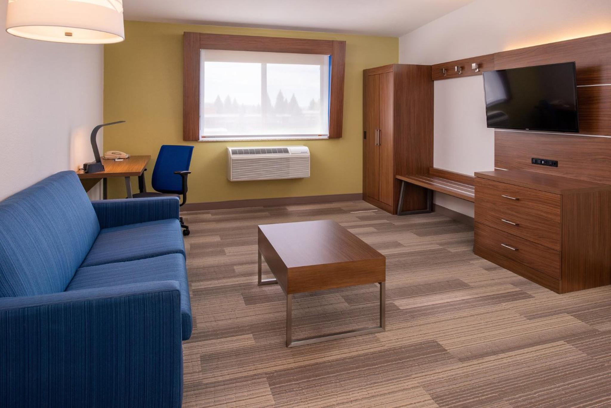 Executive King Suite - Non-Smoking - Photo 1