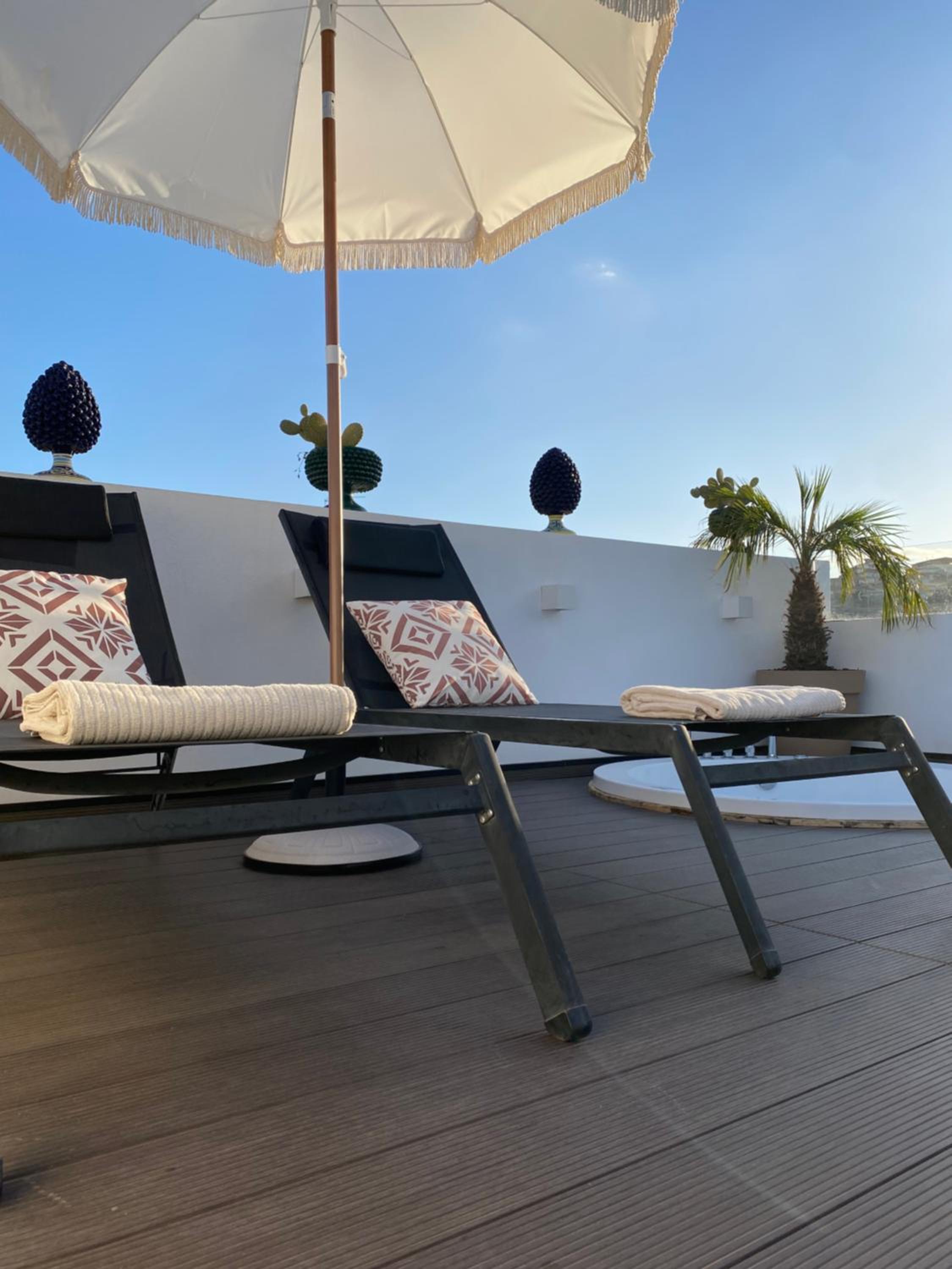 Double Room with Terrace - Photo 9