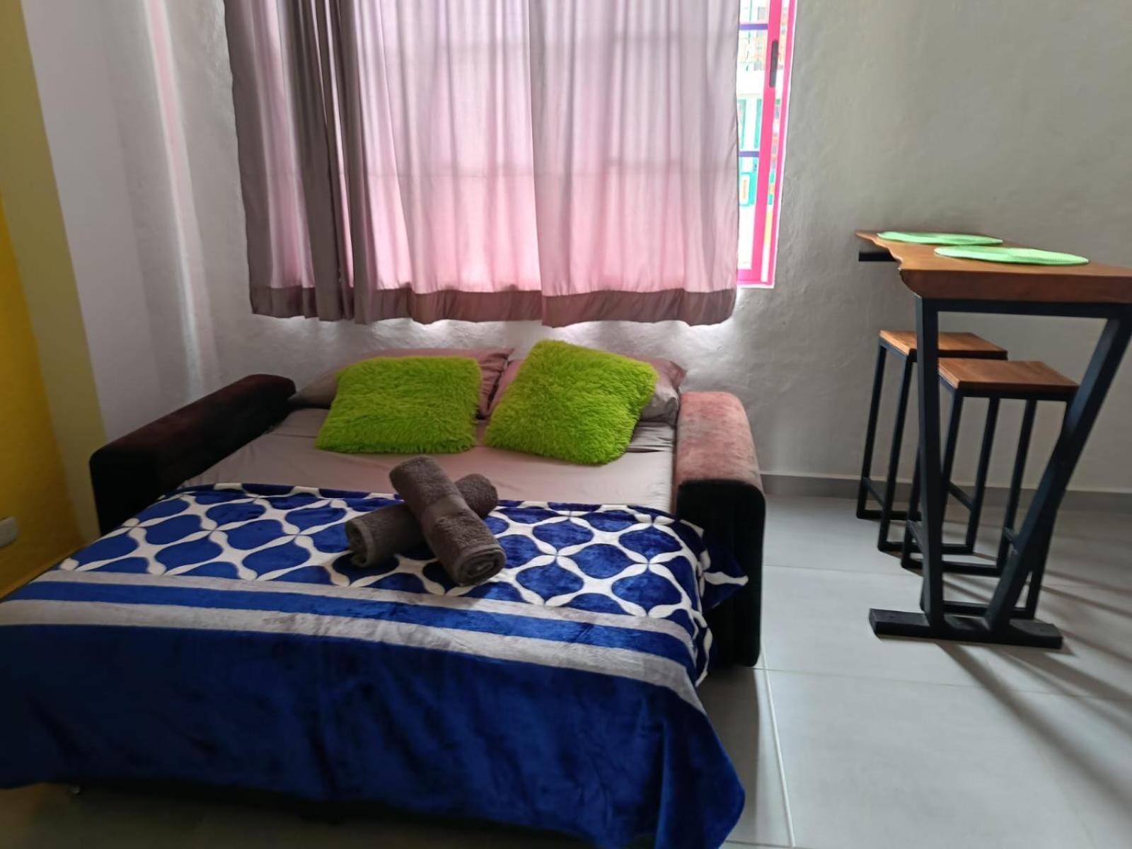 Apartment photo 2