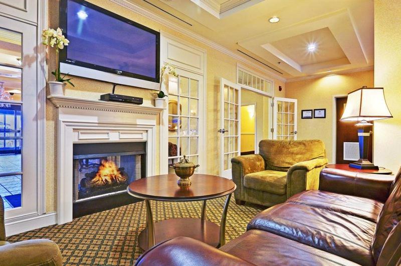 King Suite - Photo 12