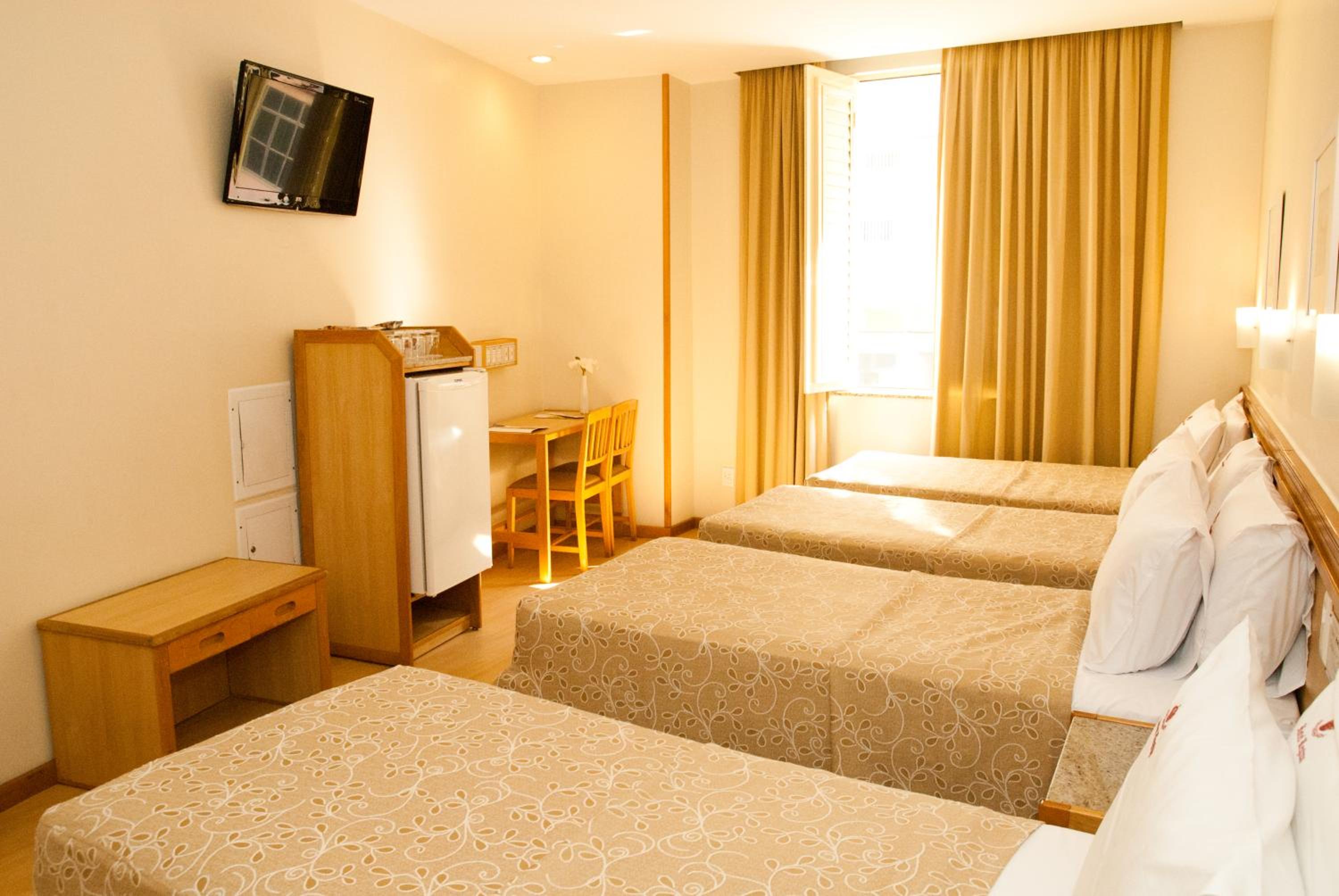 Standard Quadruple Room - Photo 5