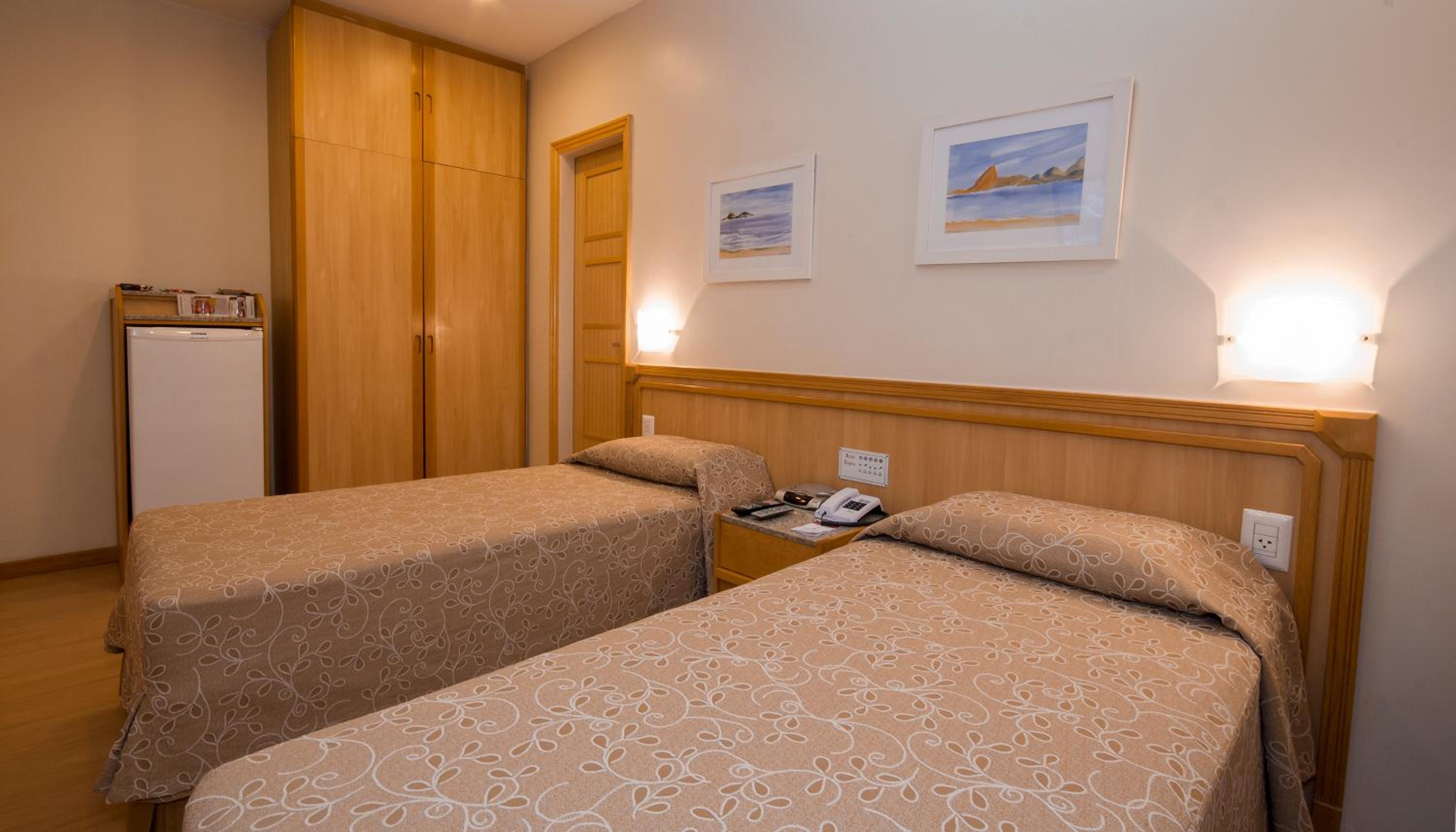 Standard Double Room - Photo 5