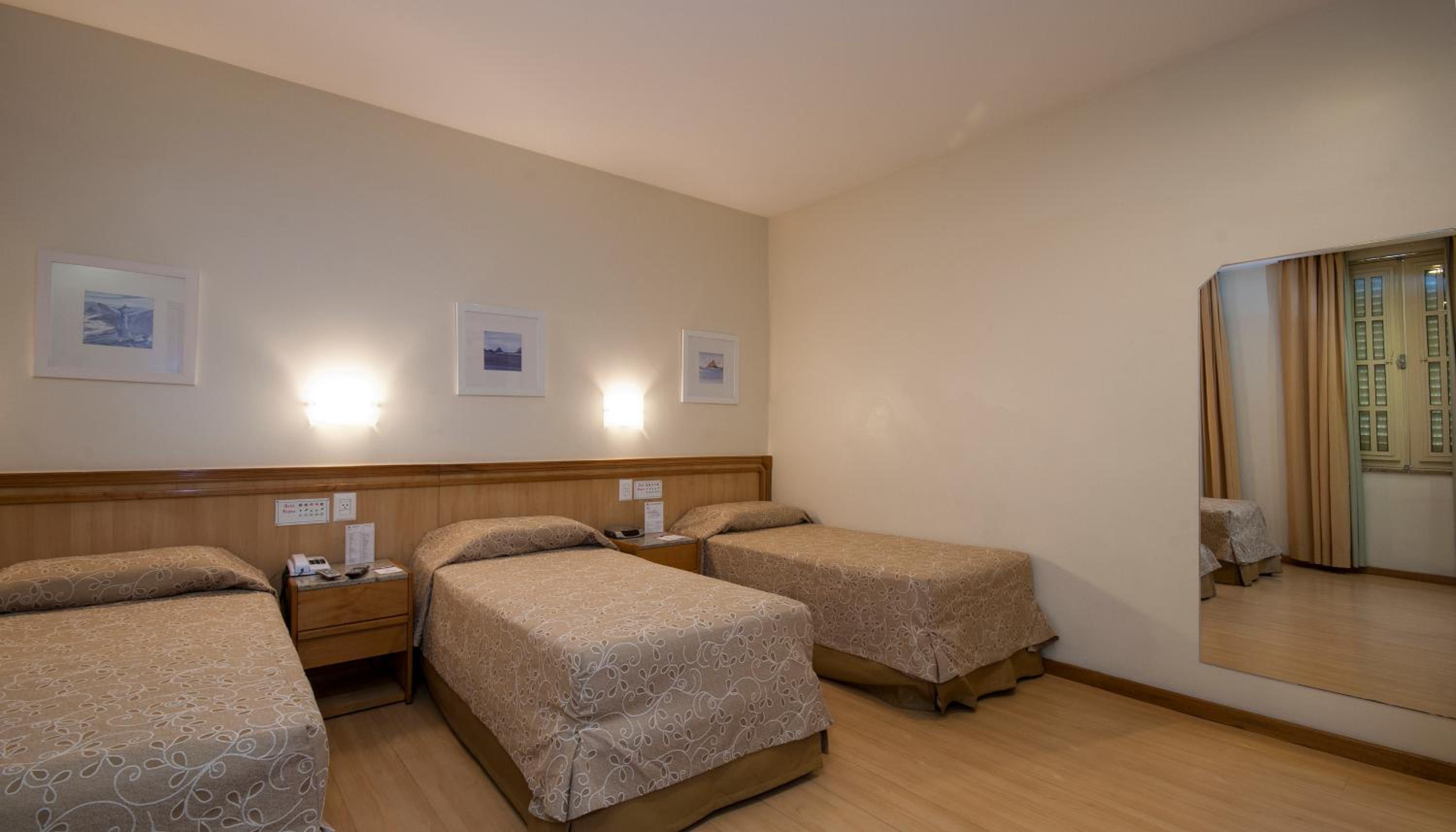 Standard Triple Room - Photo 11