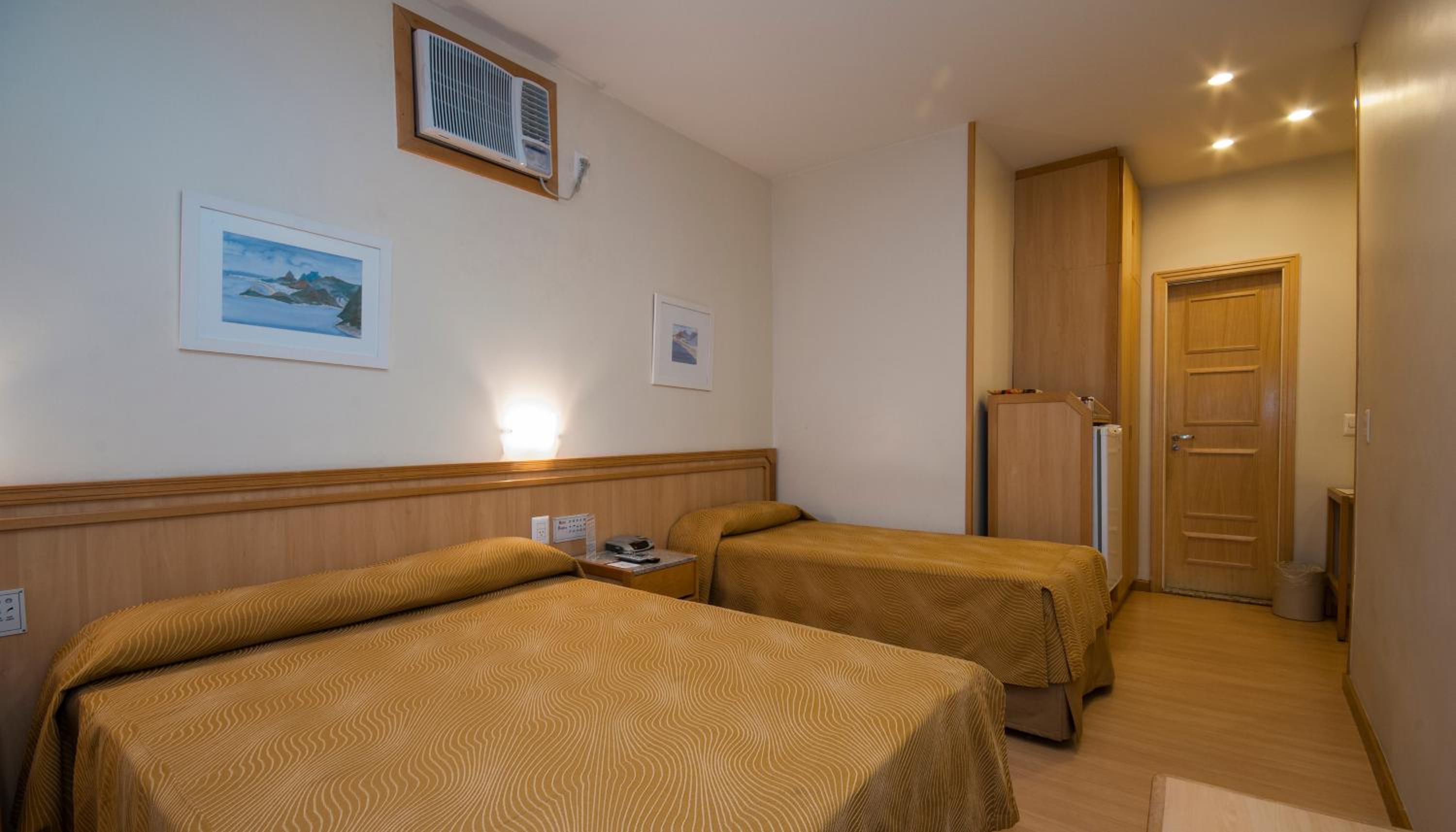 Standard Triple Room - Photo 13