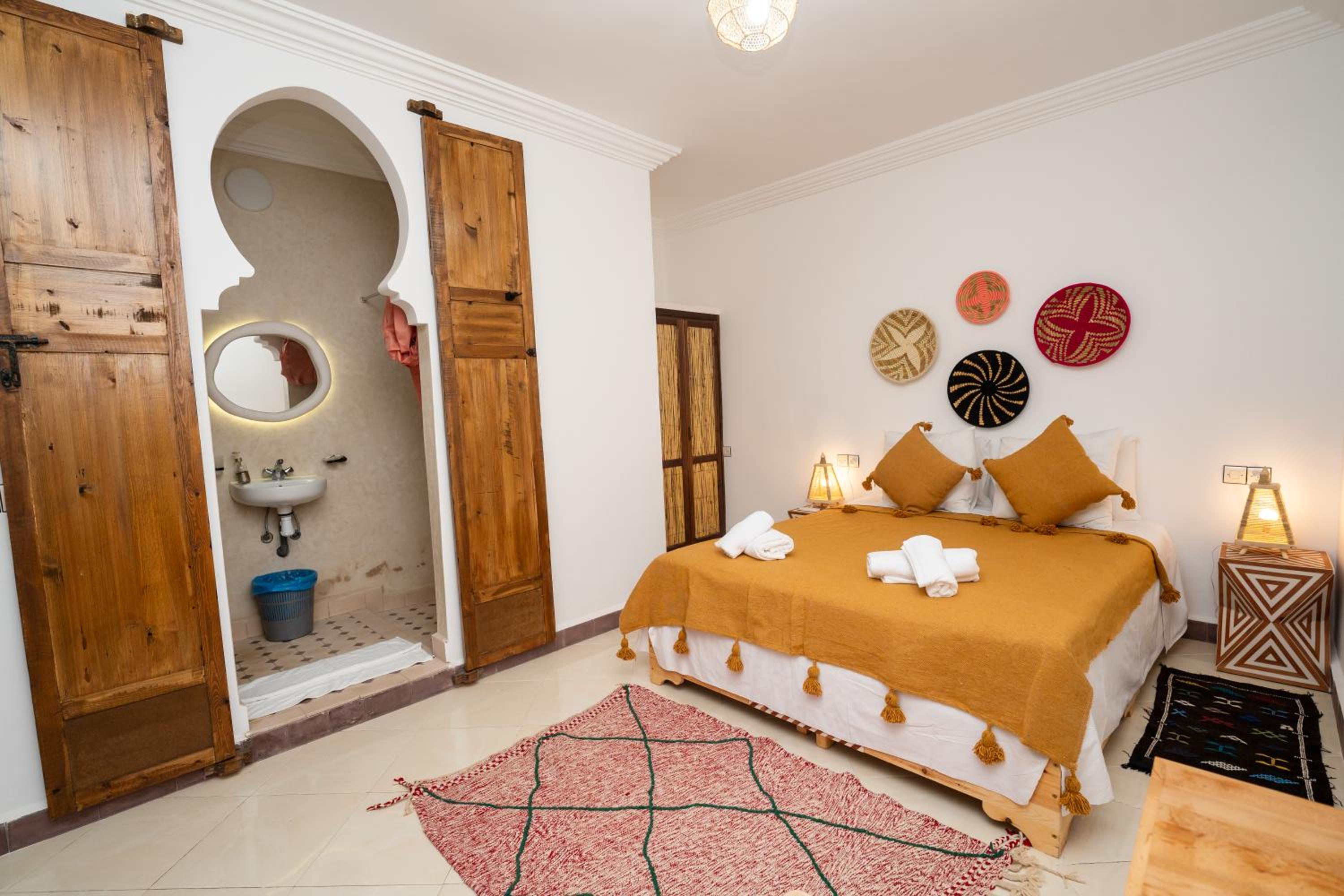 Budget Double Room photo 3