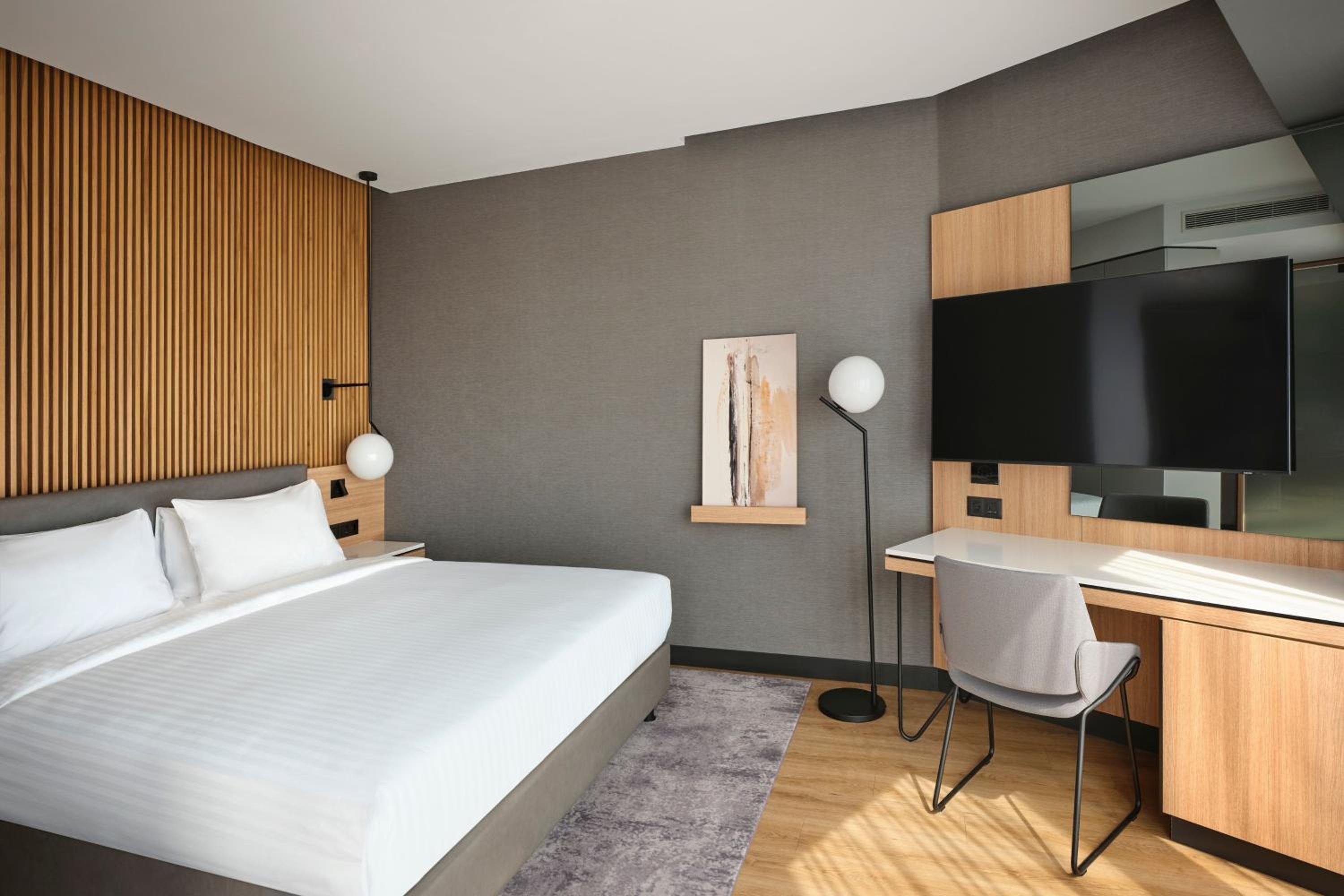 Superior King Room with Sea view - Photo 5