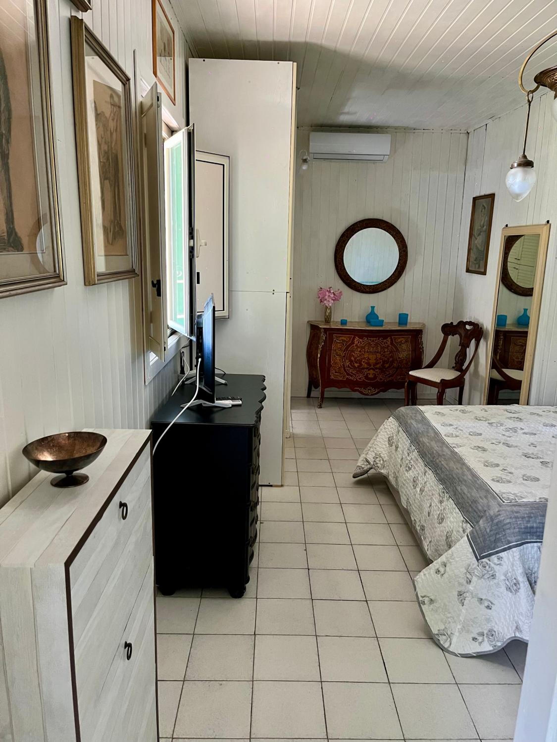One-Bedroom House