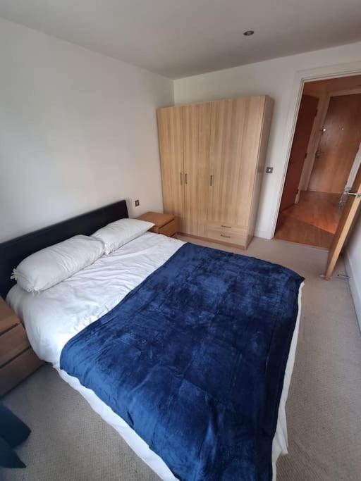 One-Bedroom Apartment with River View photo 2