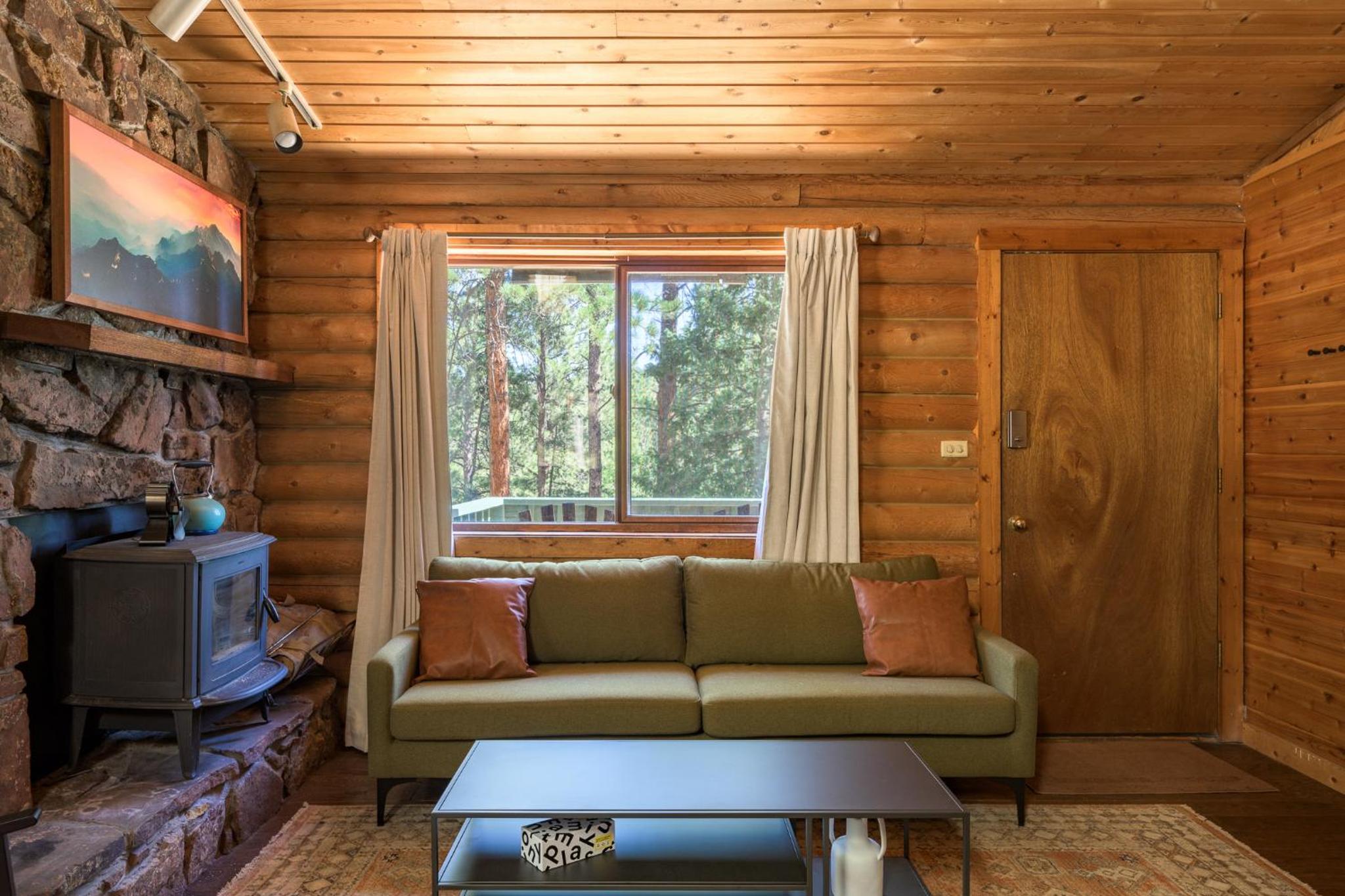 Three-Bedroom House photo 2