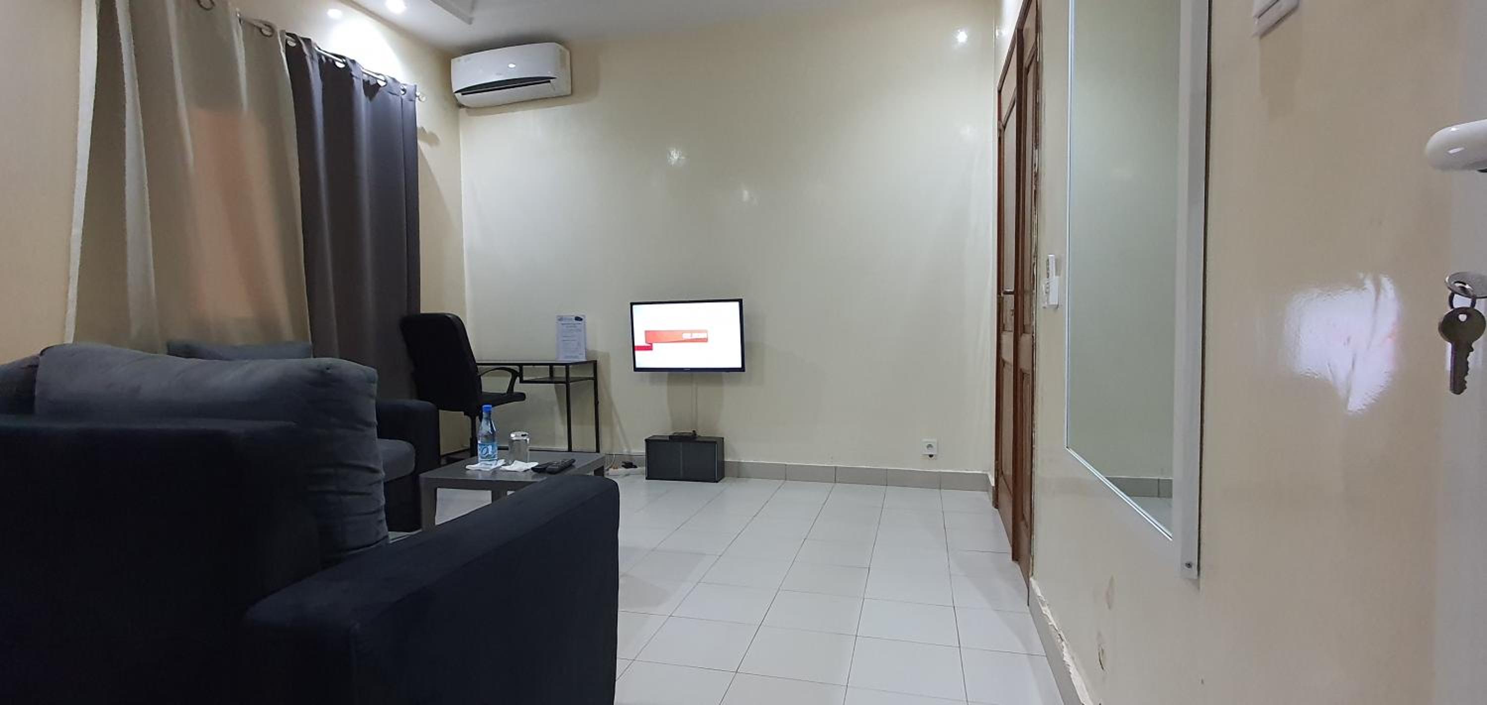 Deluxe Studio