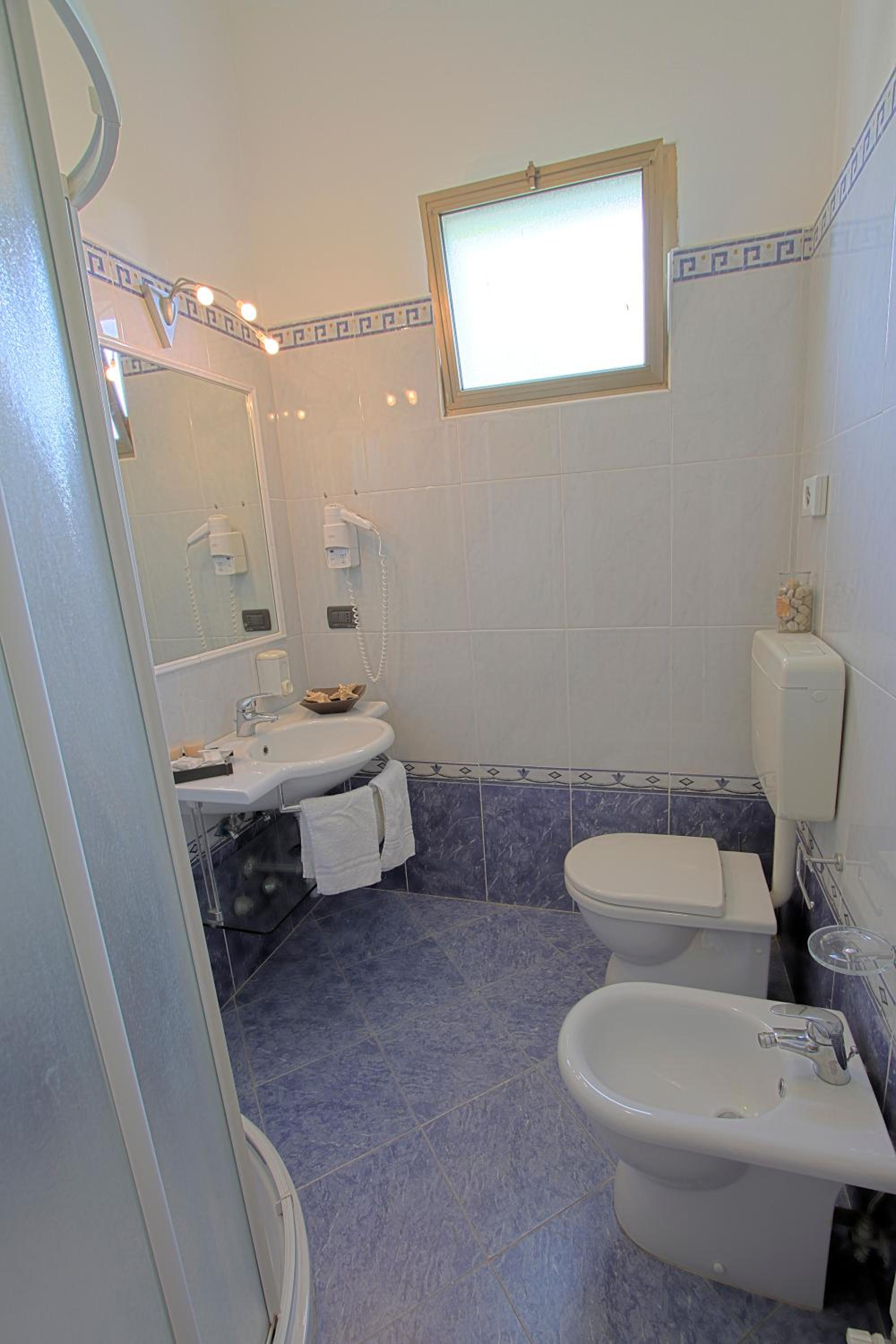 Double or Twin Room photo 2
