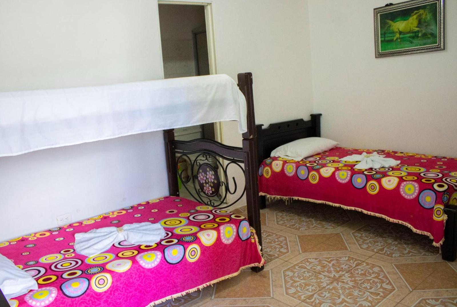 Triple Room with Private Bathroom photo 2