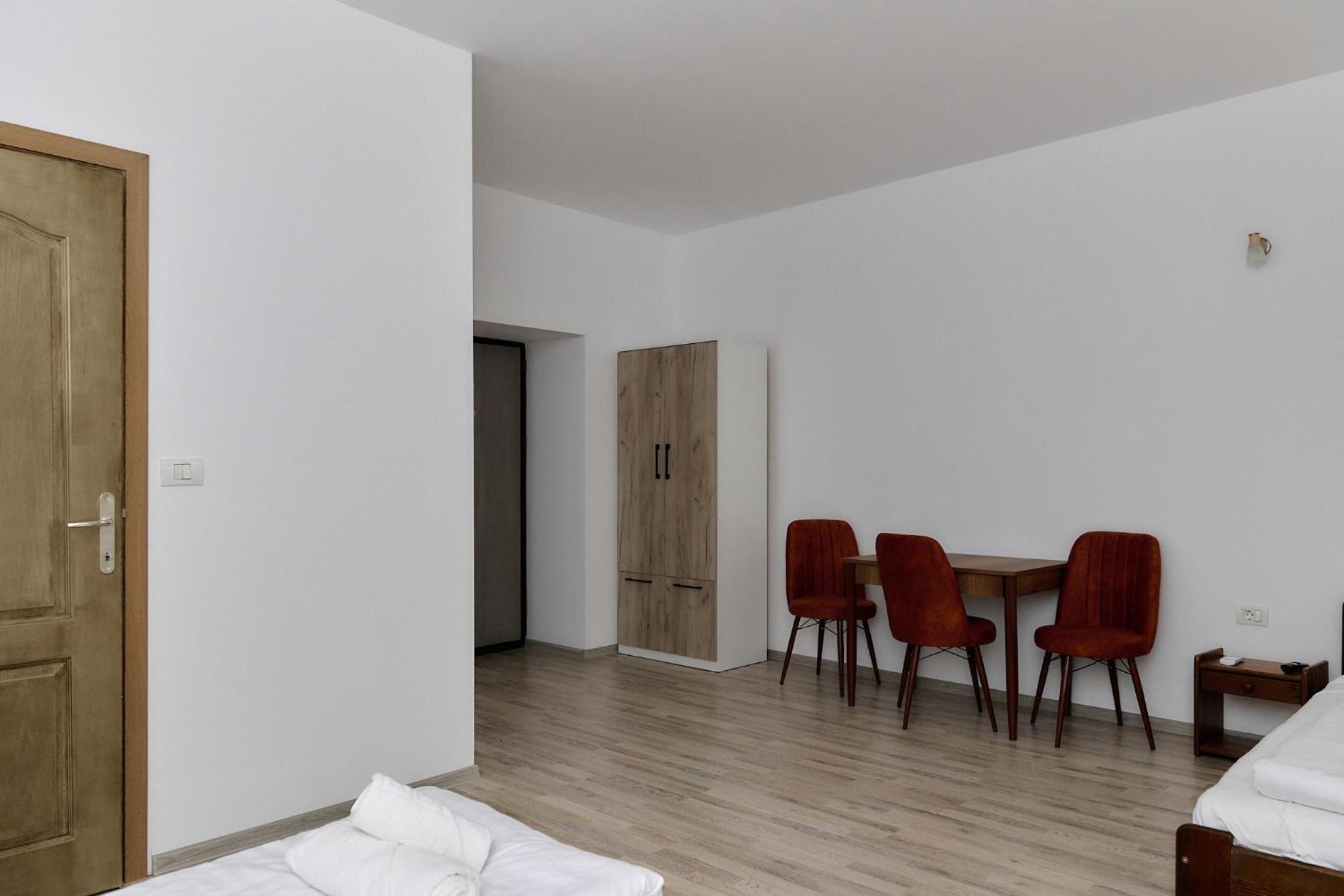 Double or Twin Room photo 3