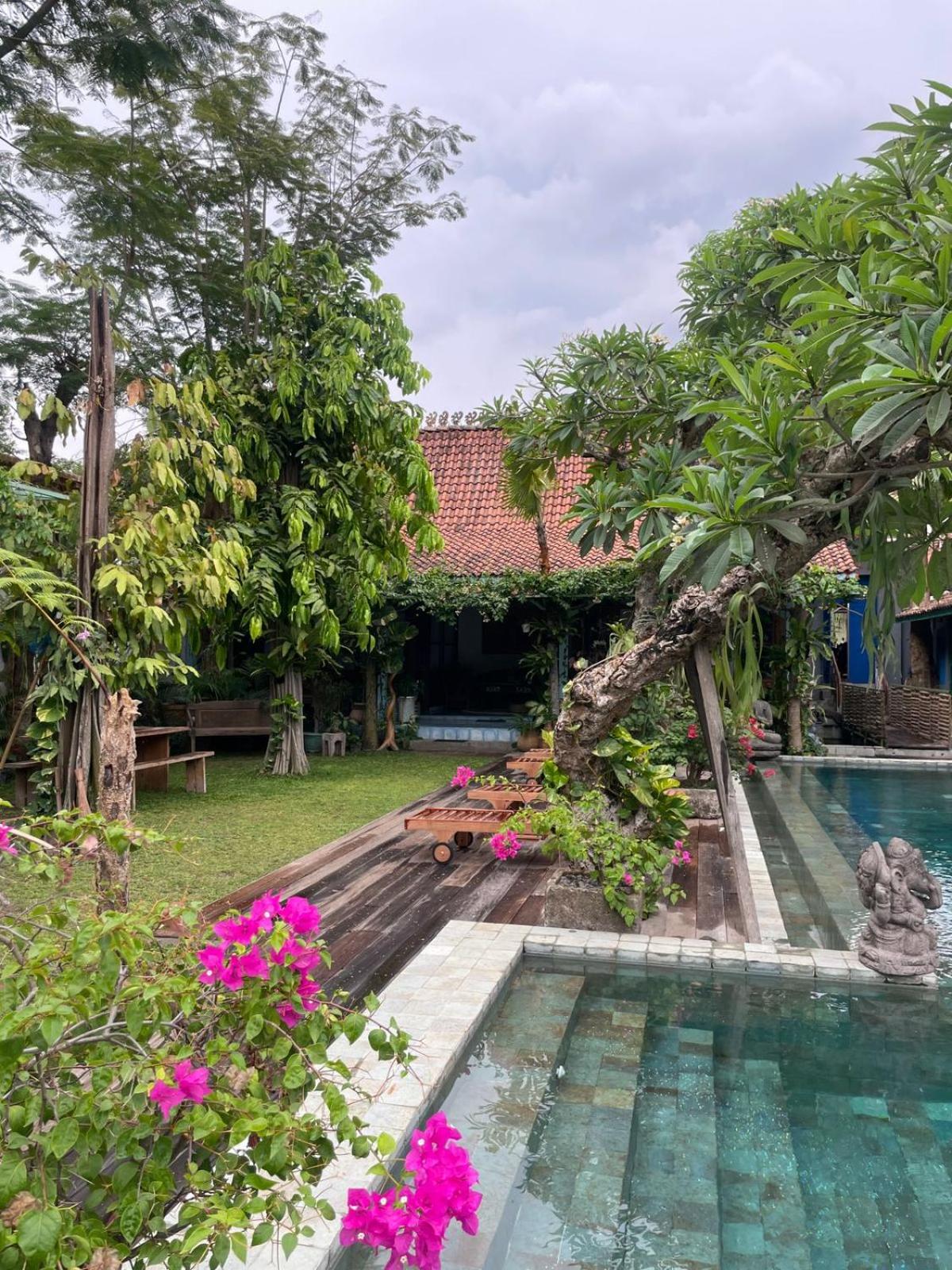 Villa with Private Pool photo 3